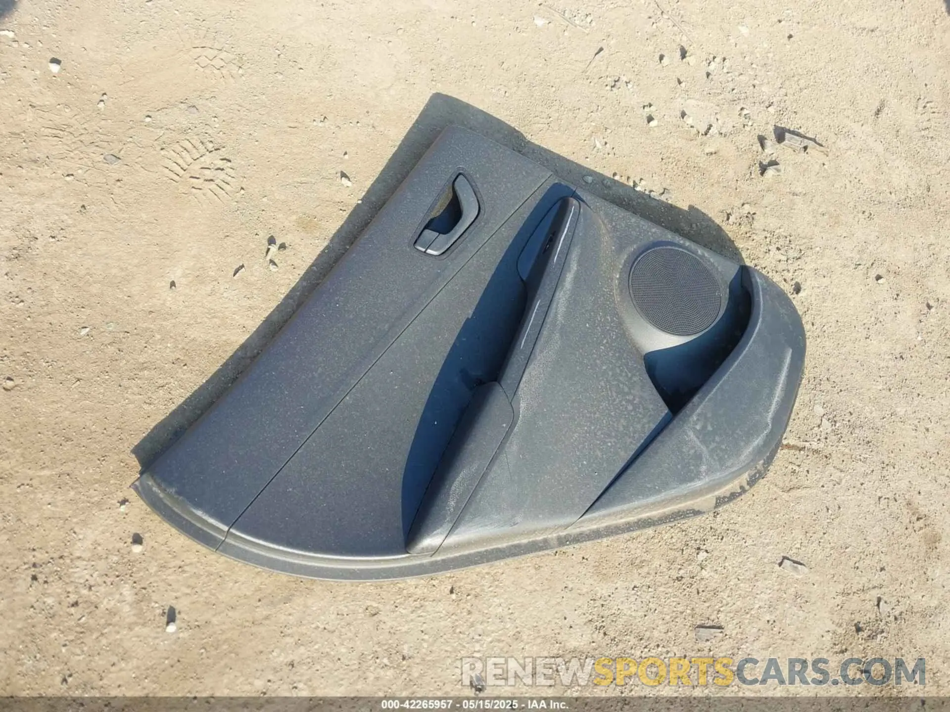 12 Photograph of a damaged car KM8K6CAB7NU901581 HYUNDAI KONA 2022