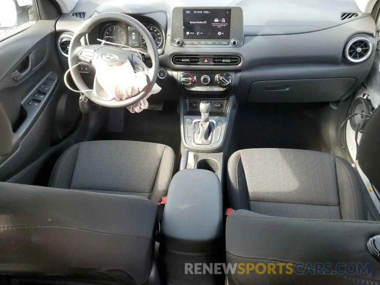 8 Photograph of a damaged car KM8K6CAB8NU849362 HYUNDAI KONA 2022
