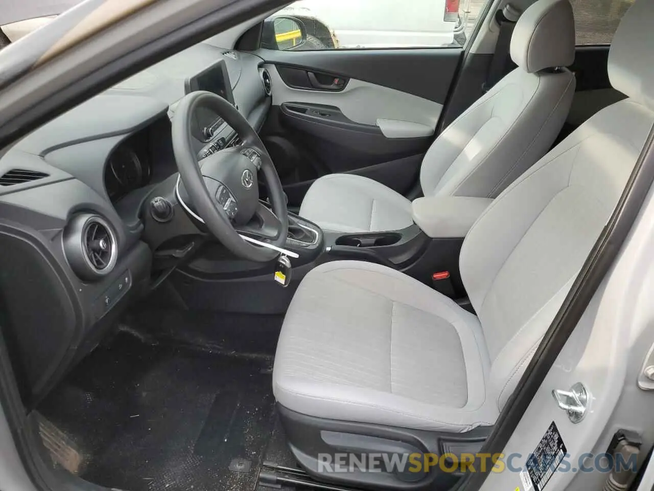 7 Photograph of a damaged car KM8K6CAB8NU901508 HYUNDAI KONA 2022