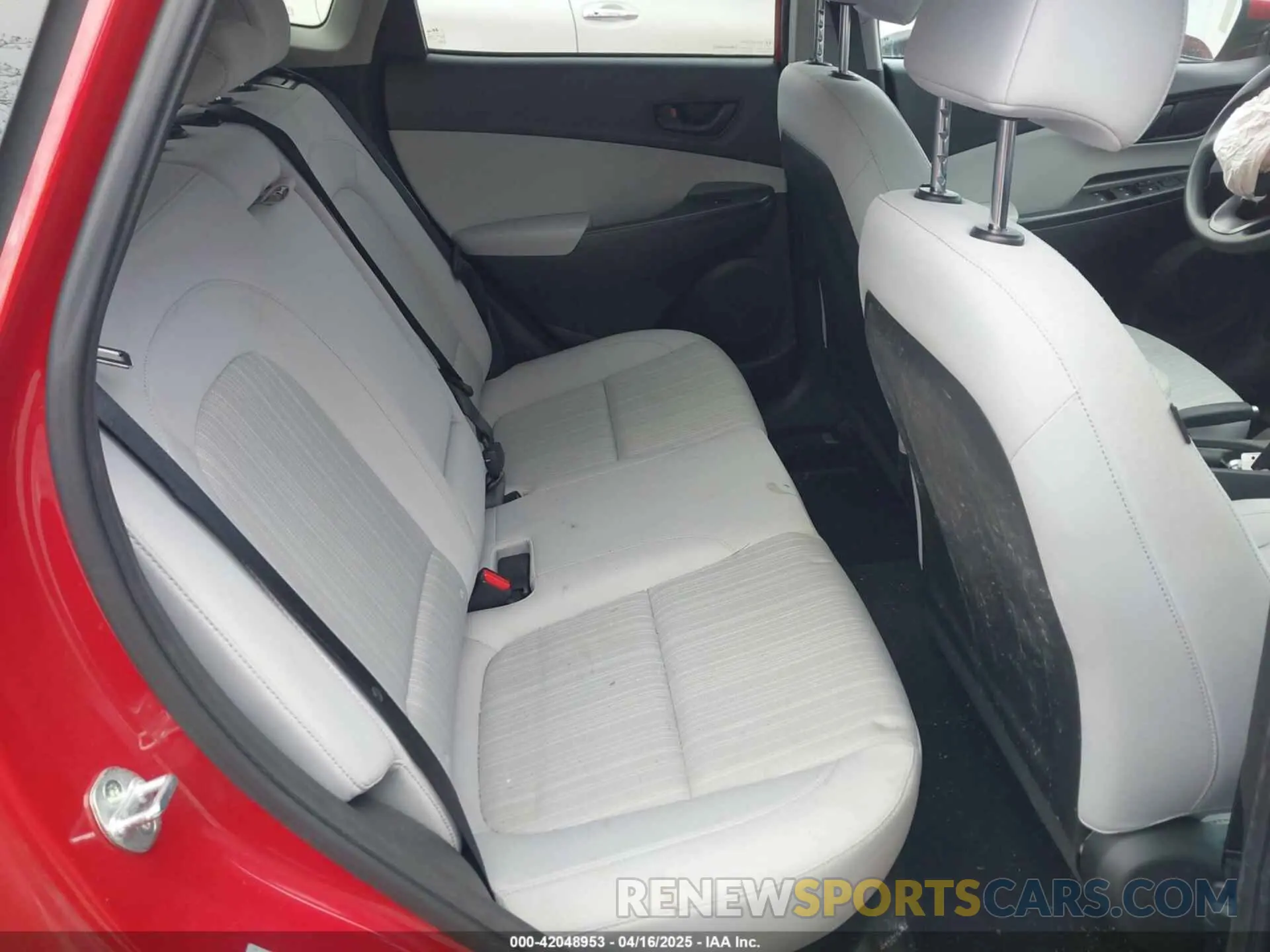 8 Photograph of a damaged car KM8K6CAB9NU777880 HYUNDAI KONA 2022