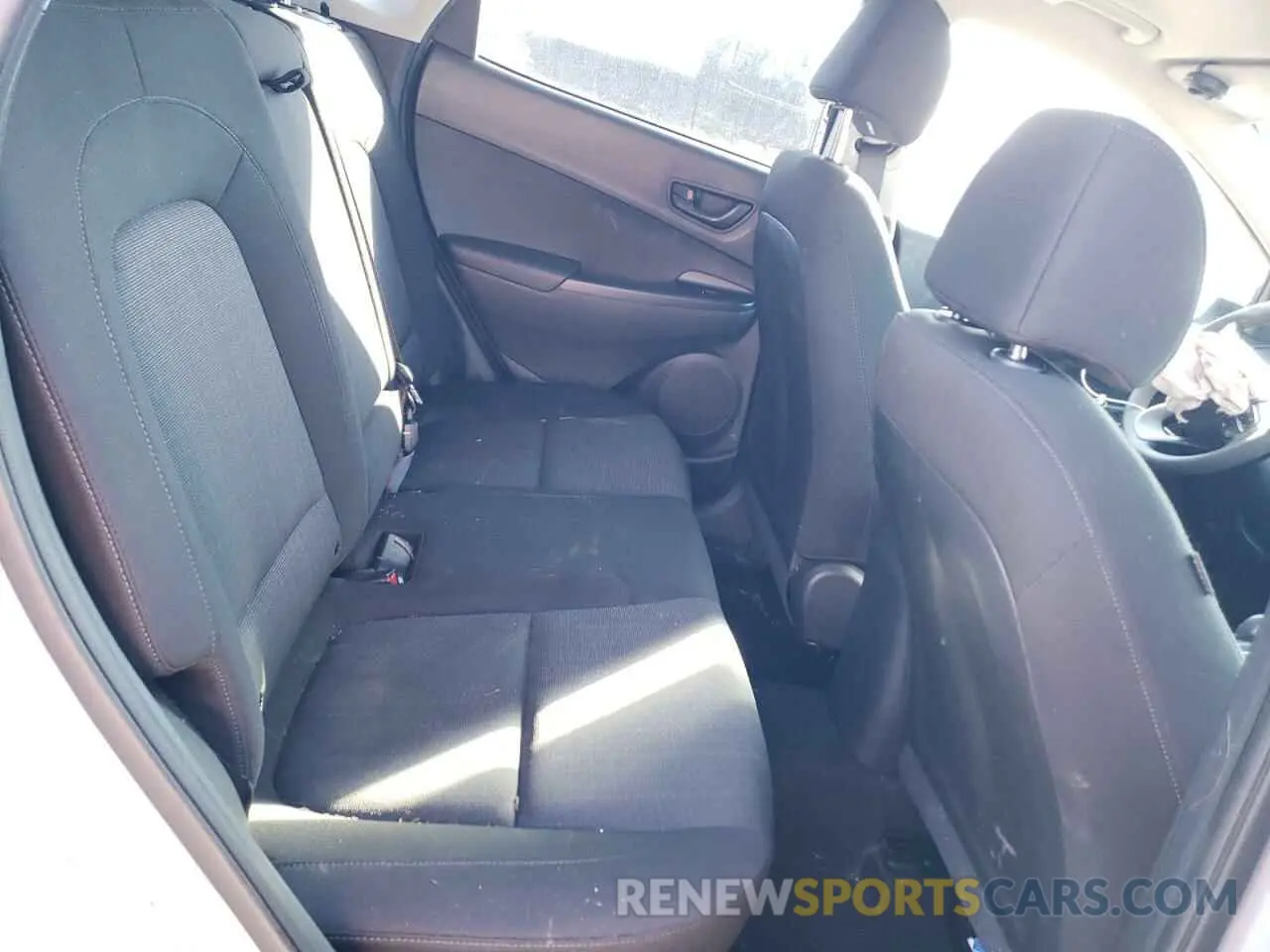 11 Photograph of a damaged car KM8K6CAB9NU872231 HYUNDAI KONA 2022