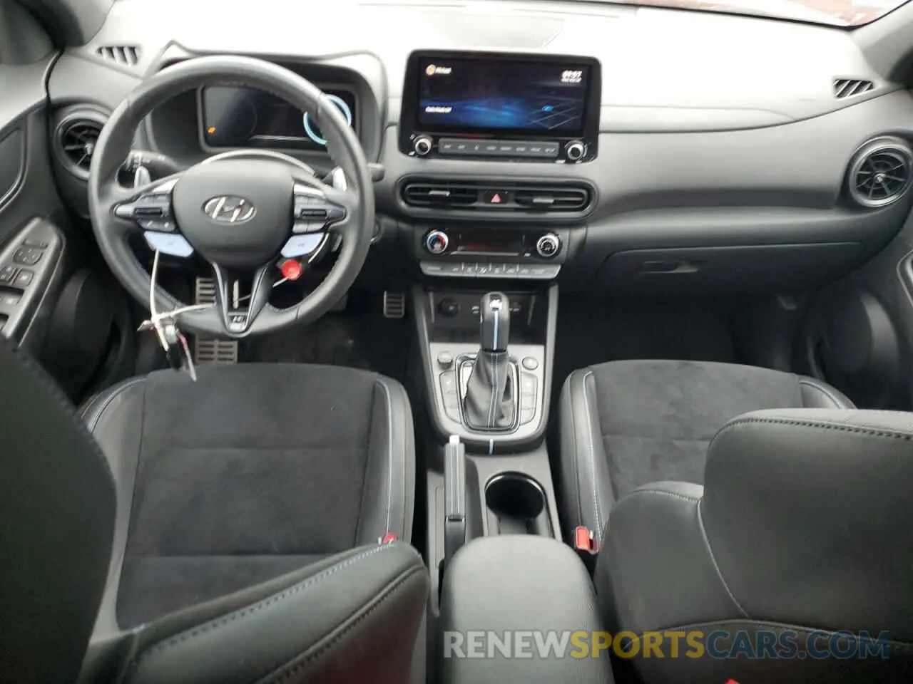 8 Photograph of a damaged car KM8KH3AC5NU002298 HYUNDAI KONA 2022