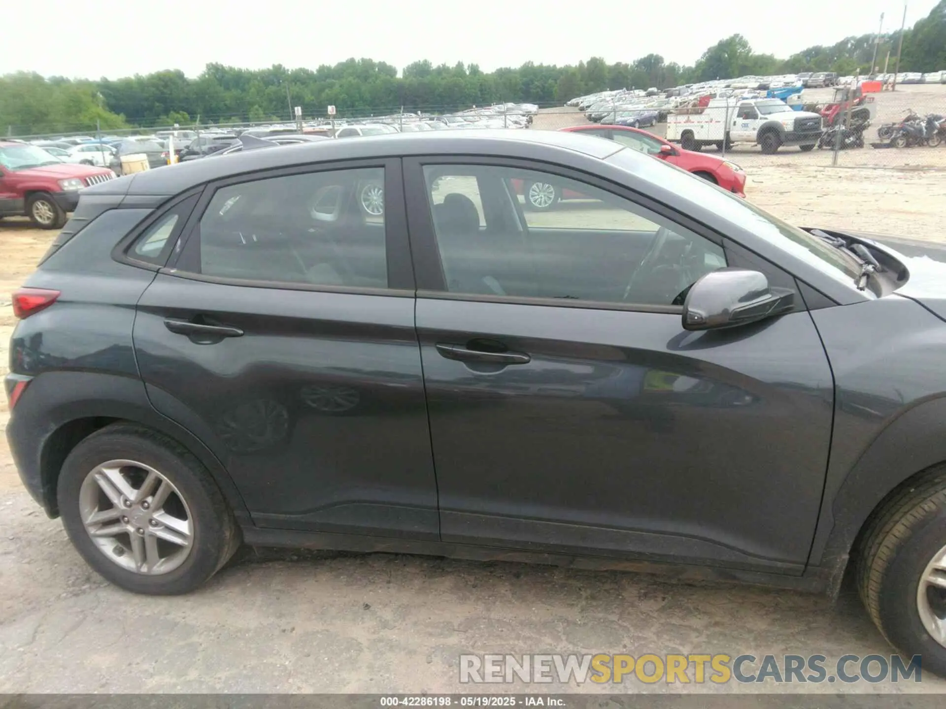 13 Photograph of a damaged car KM8K22AB0PU936391 HYUNDAI KONA 2023