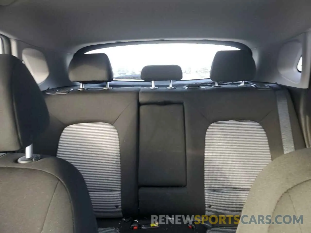 10 Photograph of a damaged car KM8K22AB2PU040934 HYUNDAI KONA 2023