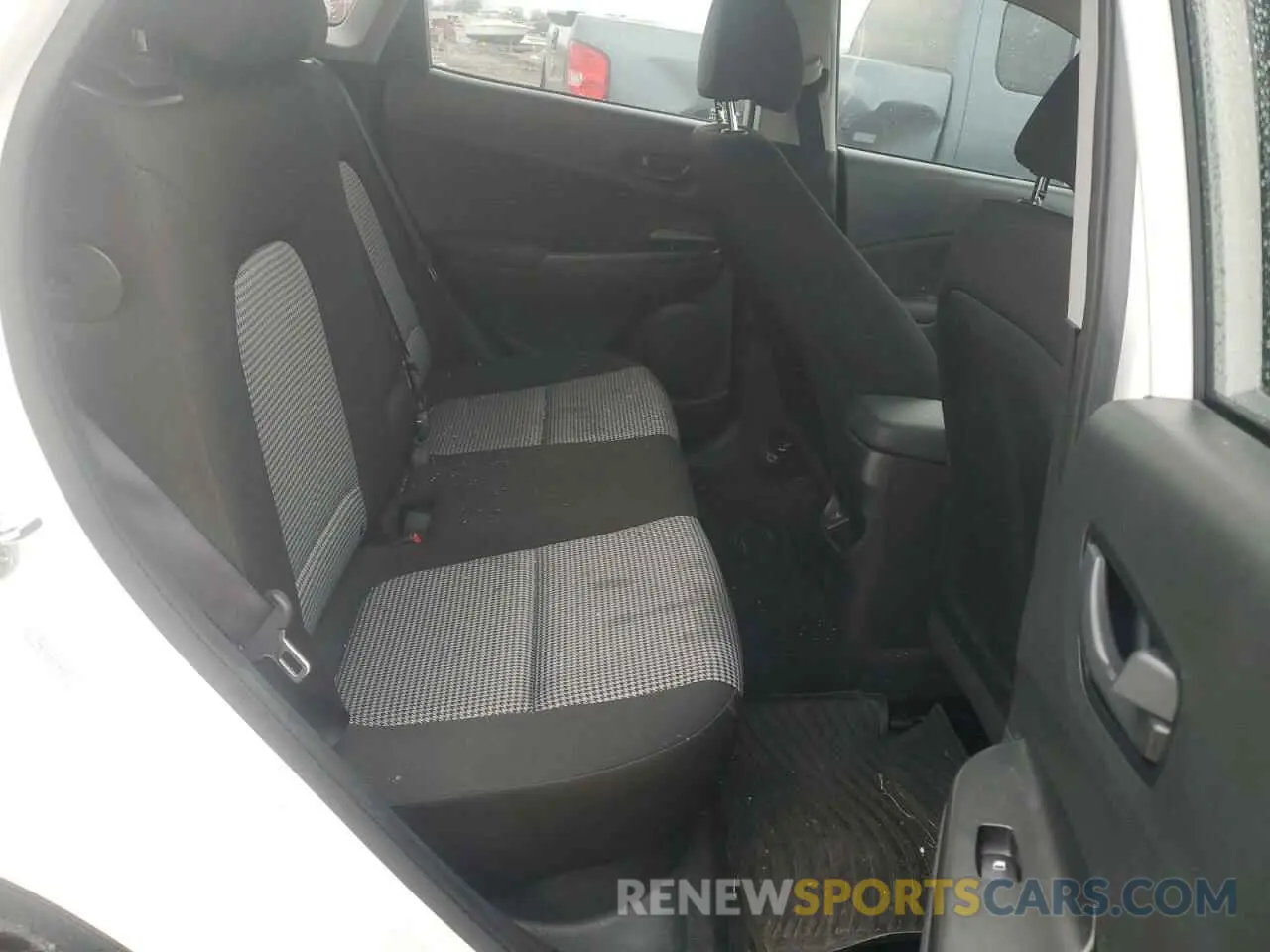 10 Photograph of a damaged car KM8K22AB4PU038831 HYUNDAI KONA 2023