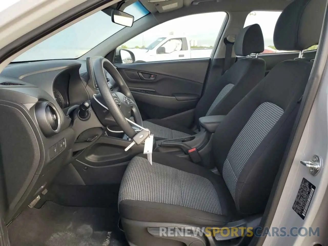 7 Photograph of a damaged car KM8K22AB5PU026400 HYUNDAI KONA 2023