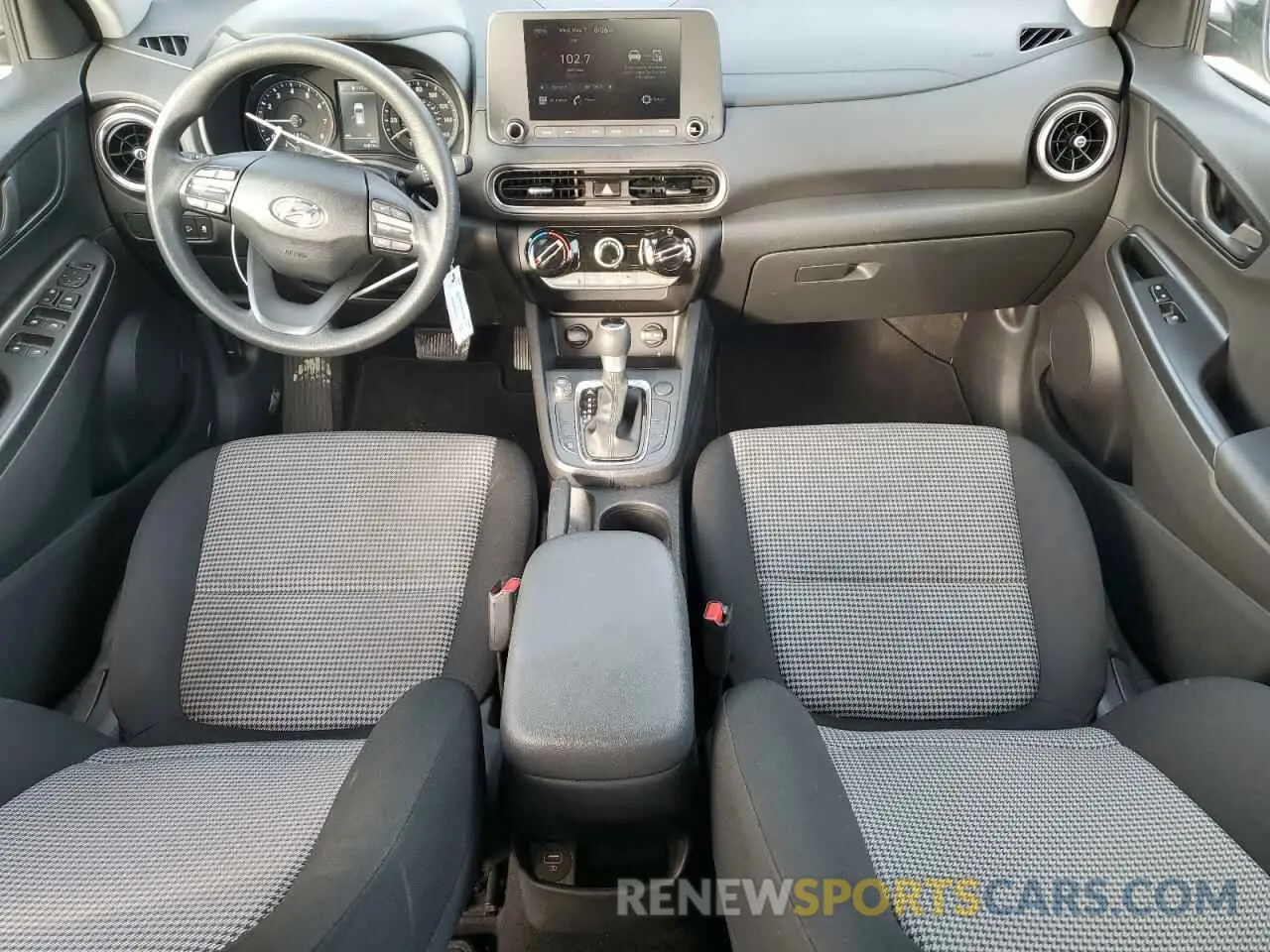 8 Photograph of a damaged car KM8K22AB5PU026400 HYUNDAI KONA 2023