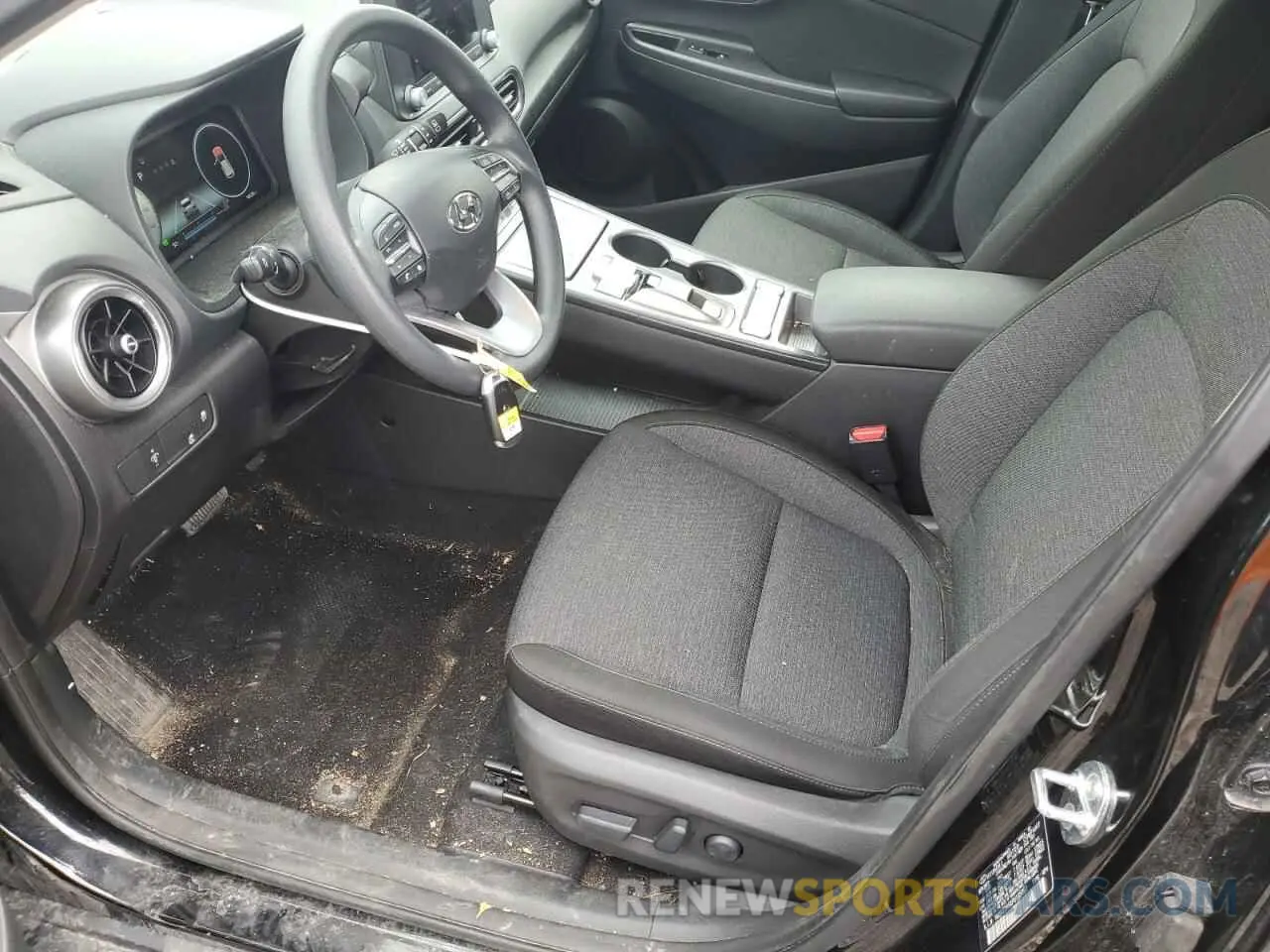 7 Photograph of a damaged car KM8K23AGXPU165861 HYUNDAI KONA 2023