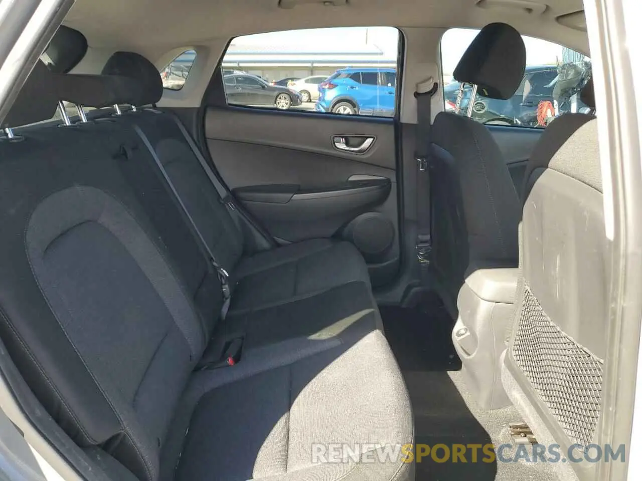 10 Photograph of a damaged car KM8K23AGXPU167982 HYUNDAI KONA 2023