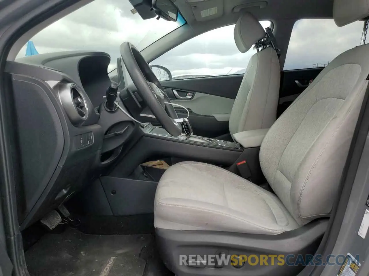 7 Photograph of a damaged car KM8K23AGXPU183664 HYUNDAI KONA 2023