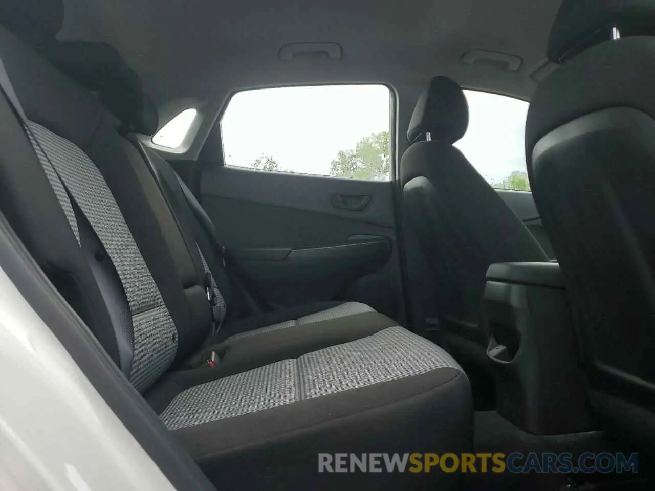 11 Photograph of a damaged car KM8K2CAB2PU035920 HYUNDAI KONA 2023