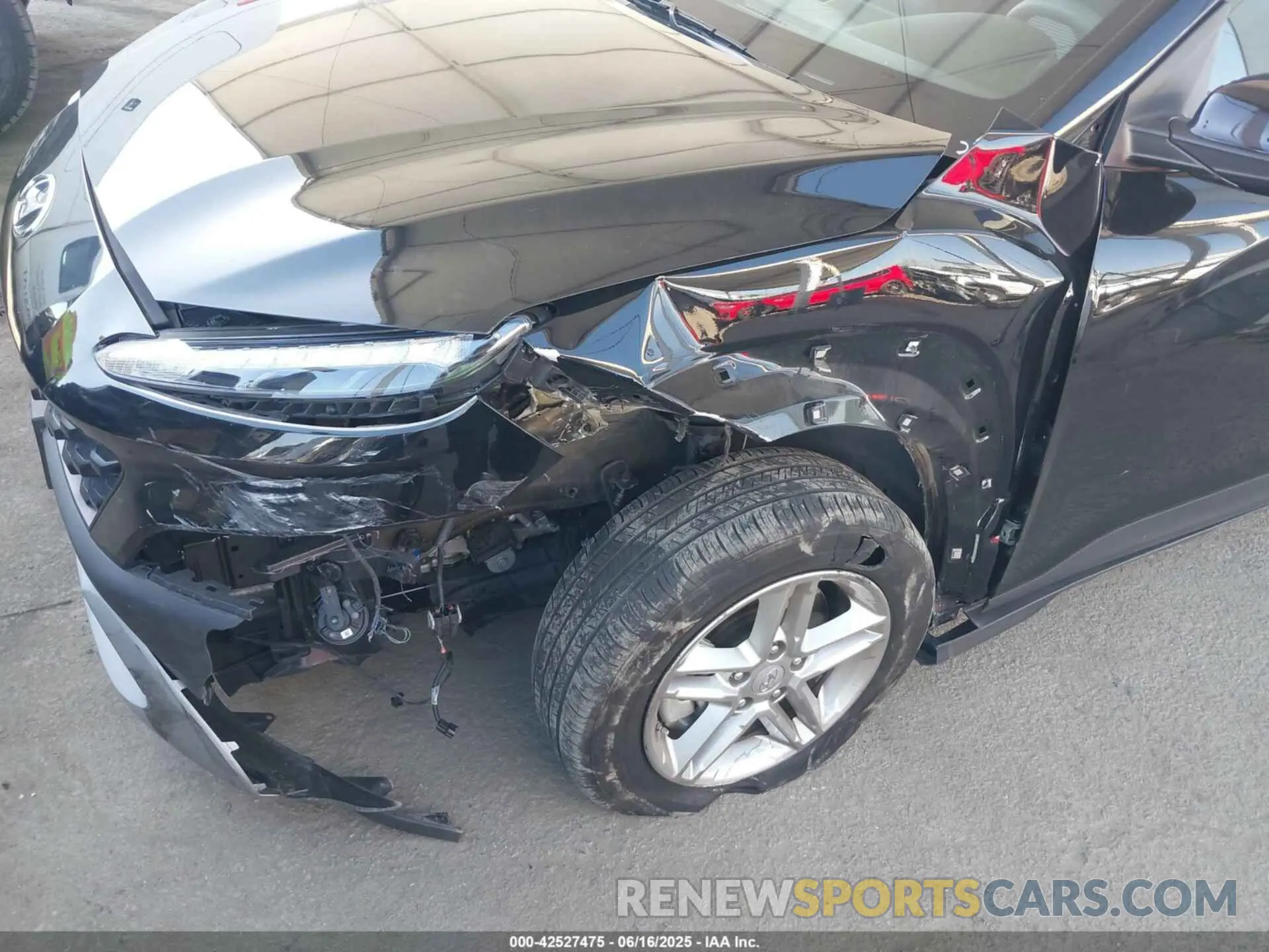6 Photograph of a damaged car KM8K2CAB4PU056655 HYUNDAI KONA 2023
