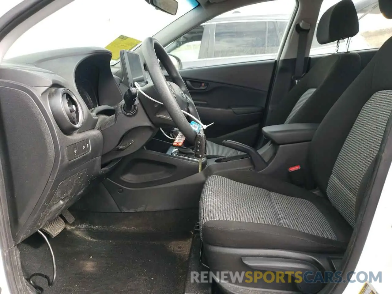 7 Photograph of a damaged car KM8K2CAB5PU029027 HYUNDAI KONA 2023
