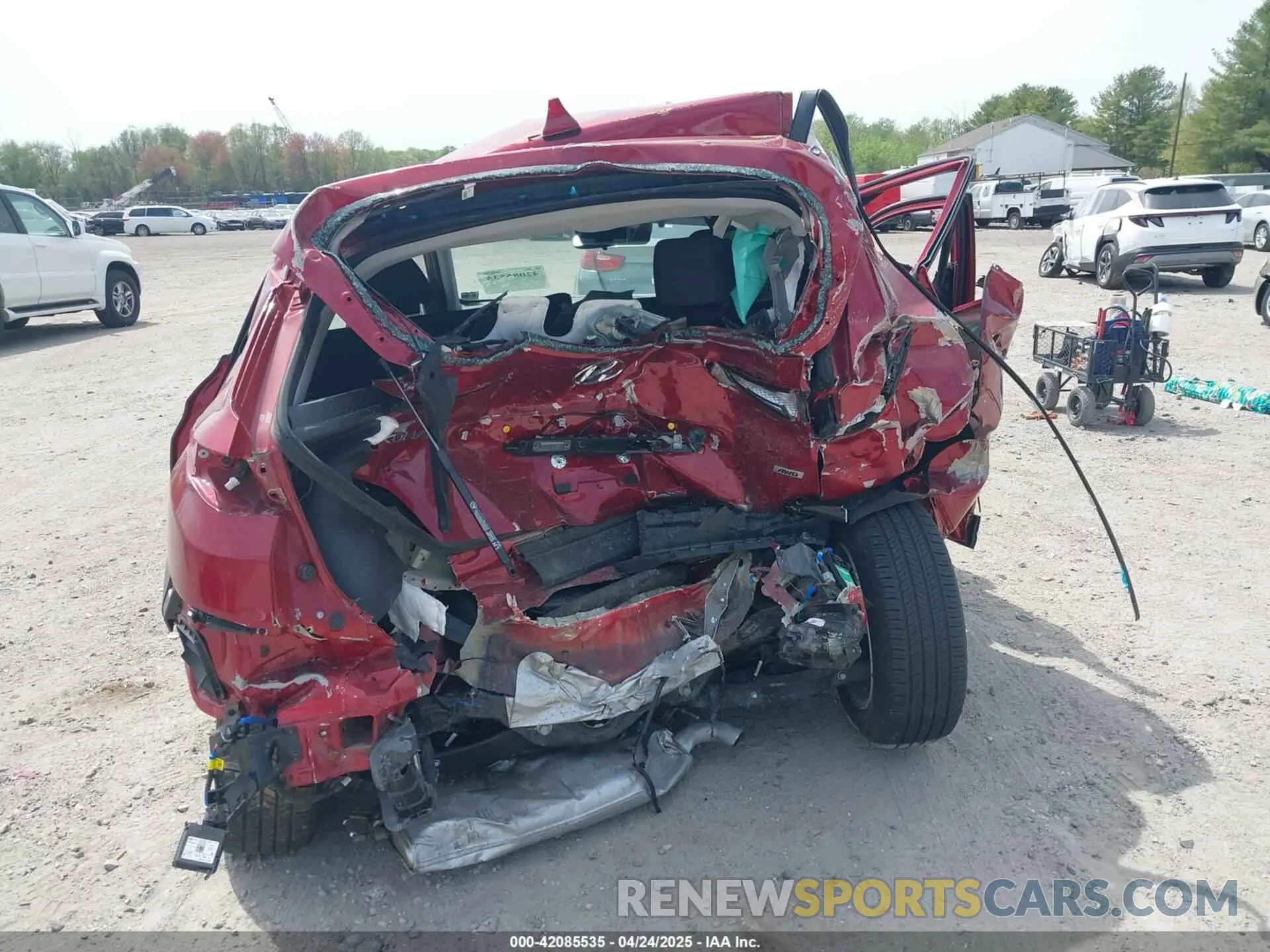 17 Photograph of a damaged car KM8K2CAB5PU058799 HYUNDAI KONA 2023