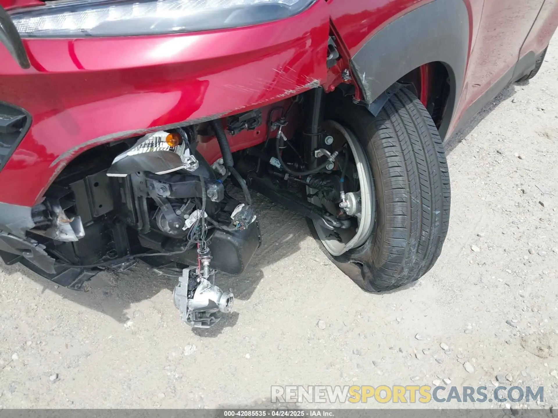 18 Photograph of a damaged car KM8K2CAB5PU058799 HYUNDAI KONA 2023