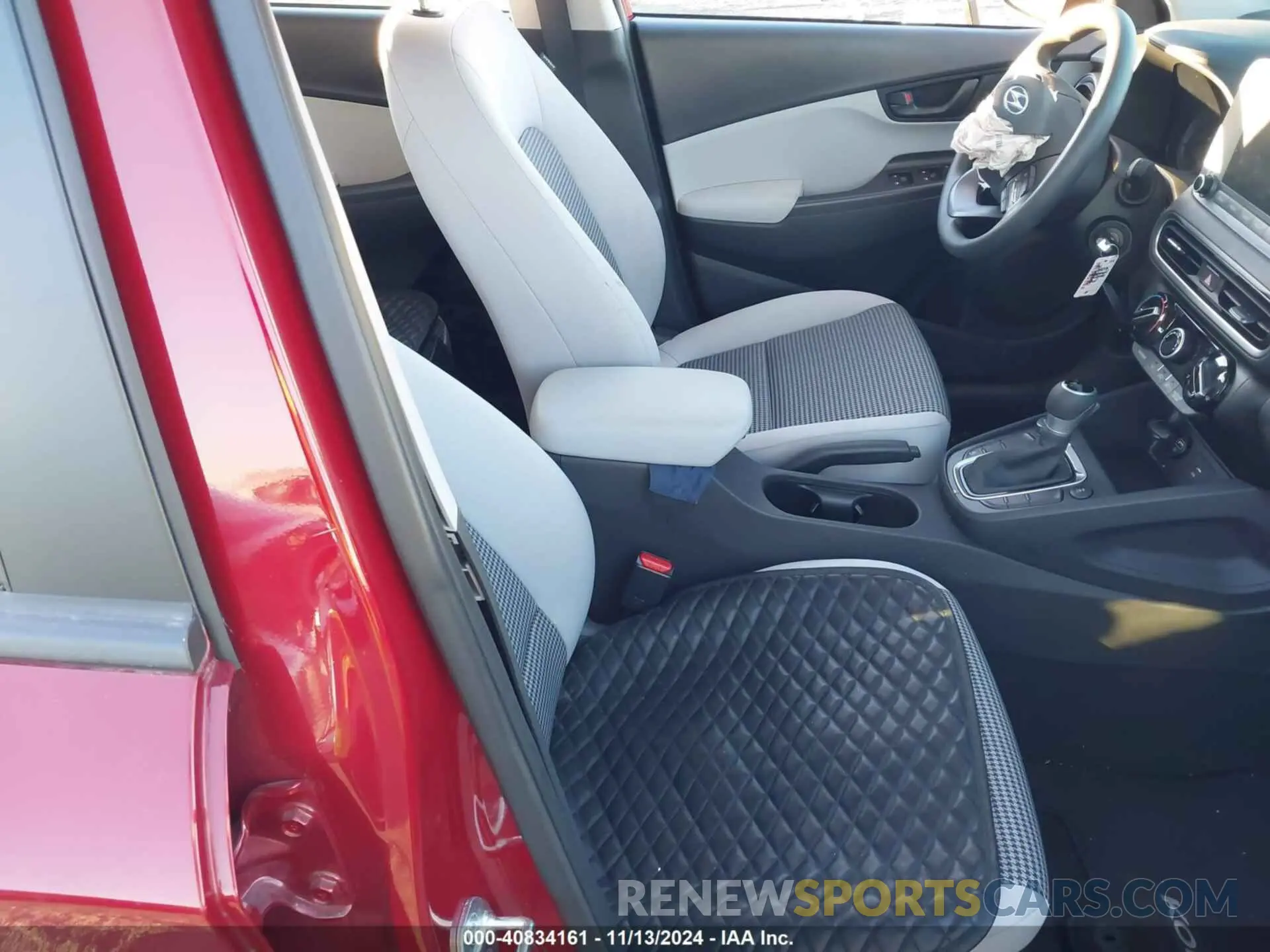 5 Photograph of a damaged car KM8K2CAB6PU048931 HYUNDAI KONA 2023
