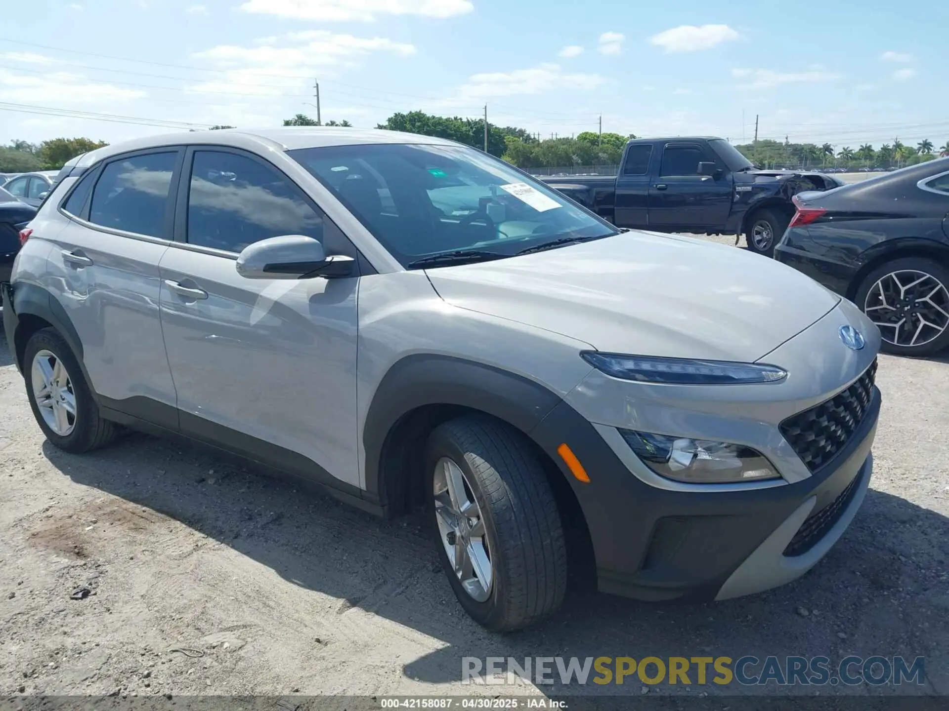 1 Photograph of a damaged car KM8K2CAB7PU049408 HYUNDAI KONA 2023