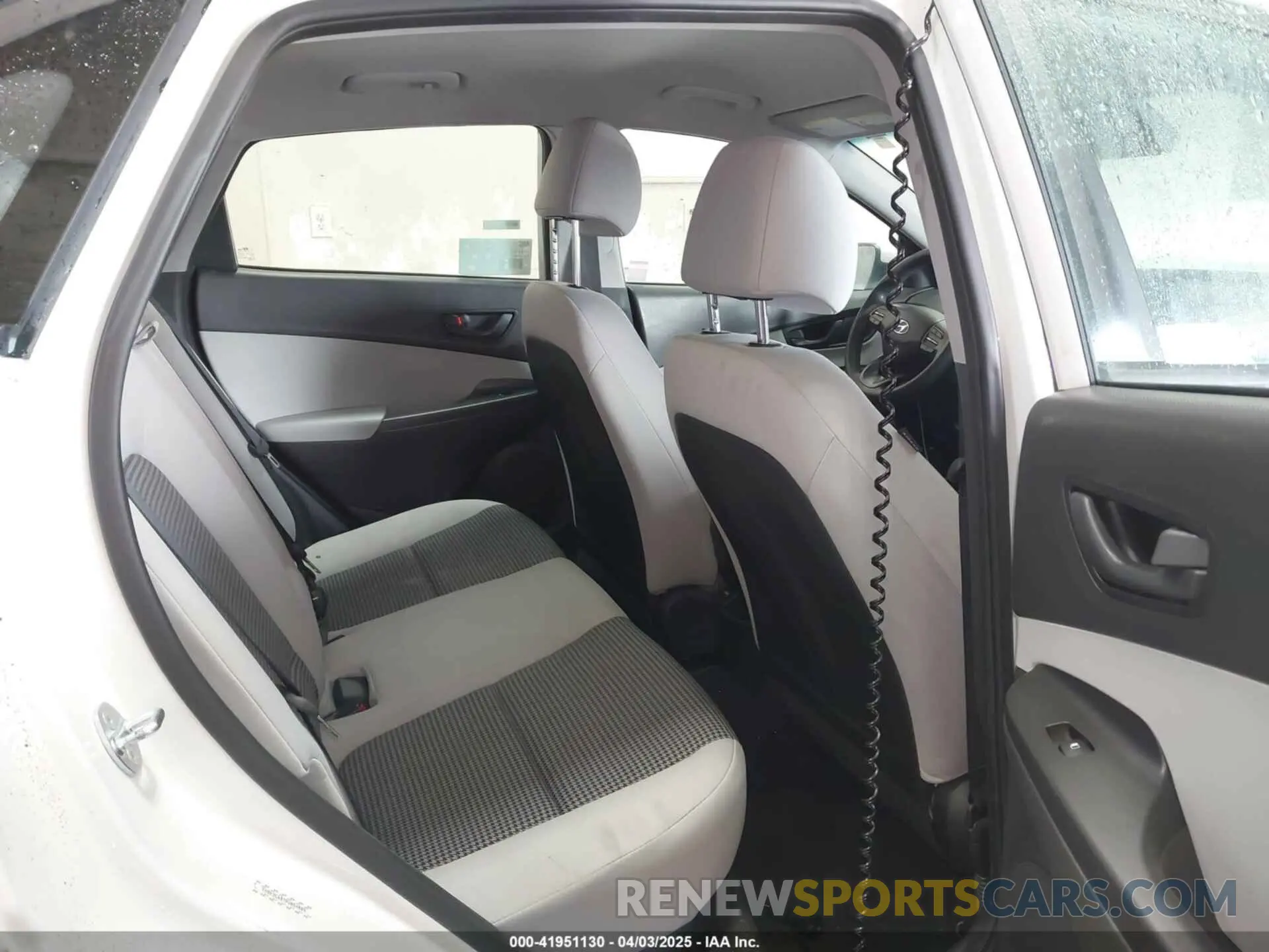 8 Photograph of a damaged car KM8K2CAB7PU054009 HYUNDAI KONA 2023
