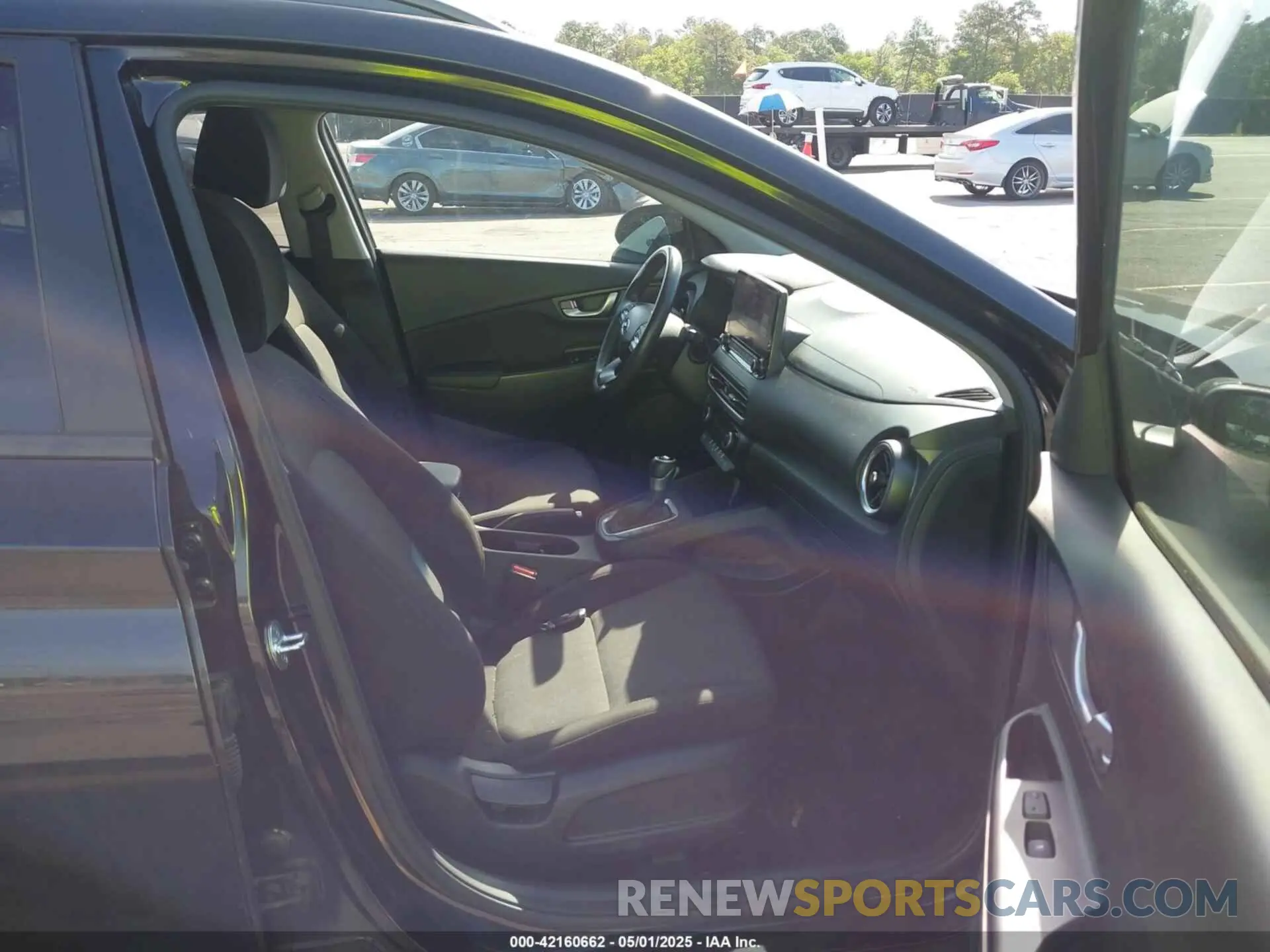 5 Photograph of a damaged car KM8K32AB0PU936064 HYUNDAI KONA 2023