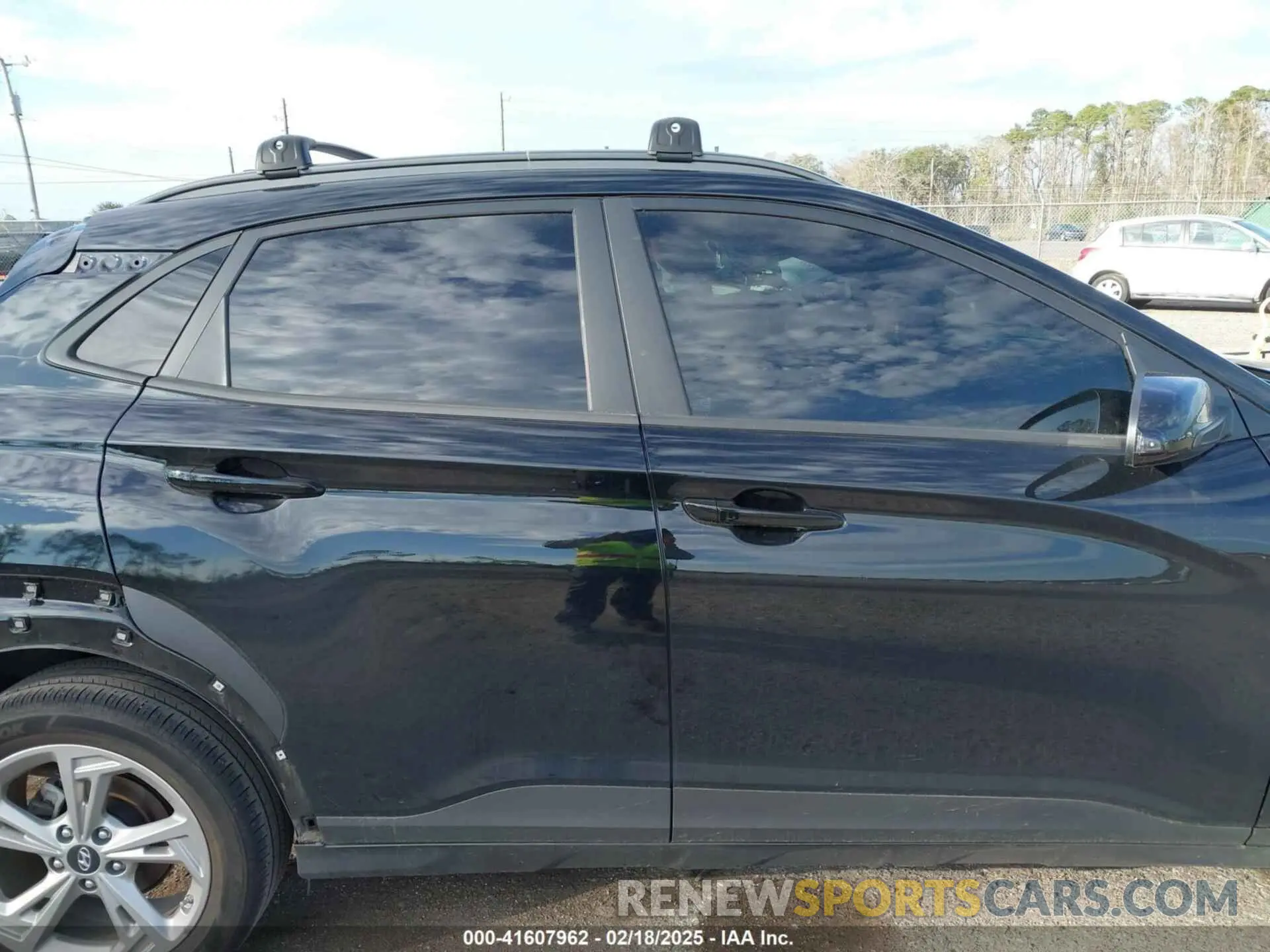 14 Photograph of a damaged car KM8K32AB2PU001872 HYUNDAI KONA 2023
