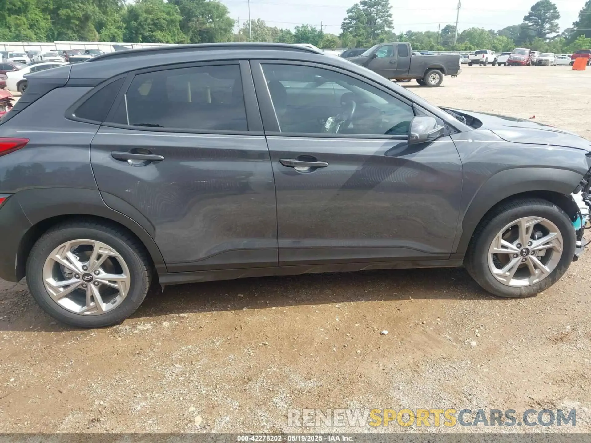 13 Photograph of a damaged car KM8K32AB8PU057198 HYUNDAI KONA 2023