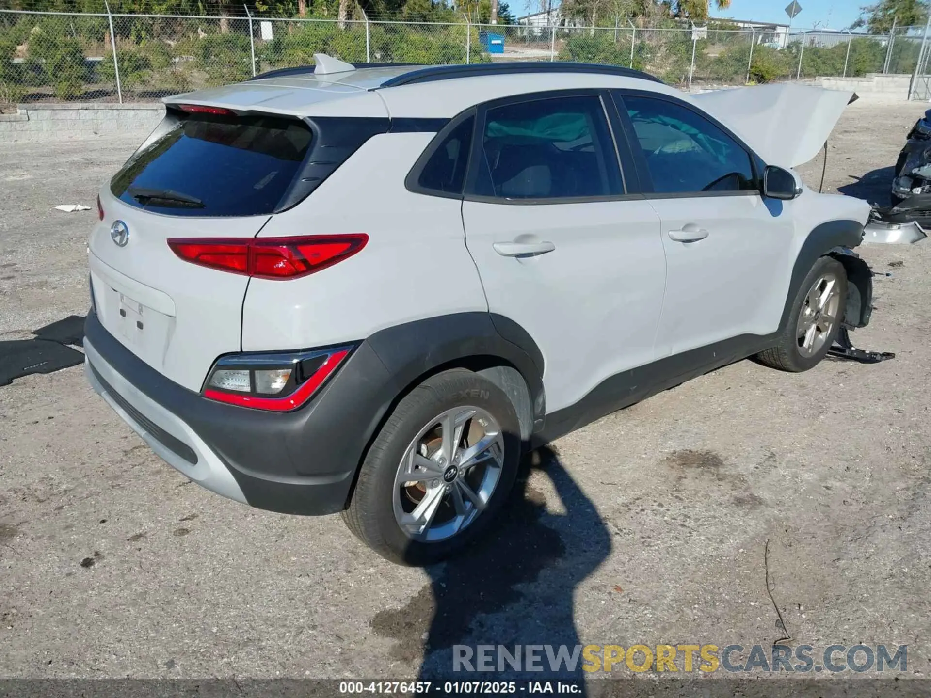 4 Photograph of a damaged car KM8K32ABXPU960873 HYUNDAI KONA 2023