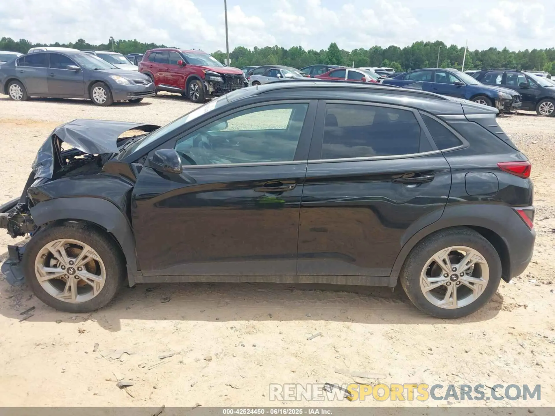 14 Photograph of a damaged car KM8K32ABXPU962963 HYUNDAI KONA 2023