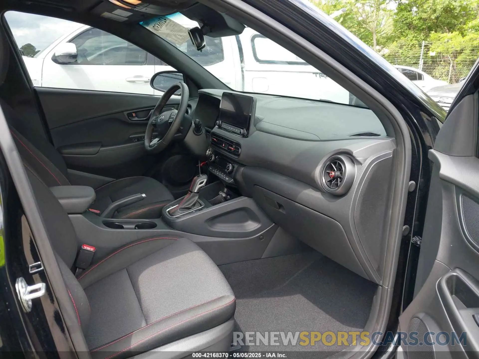 5 Photograph of a damaged car KM8K33A35PU002013 HYUNDAI KONA 2023