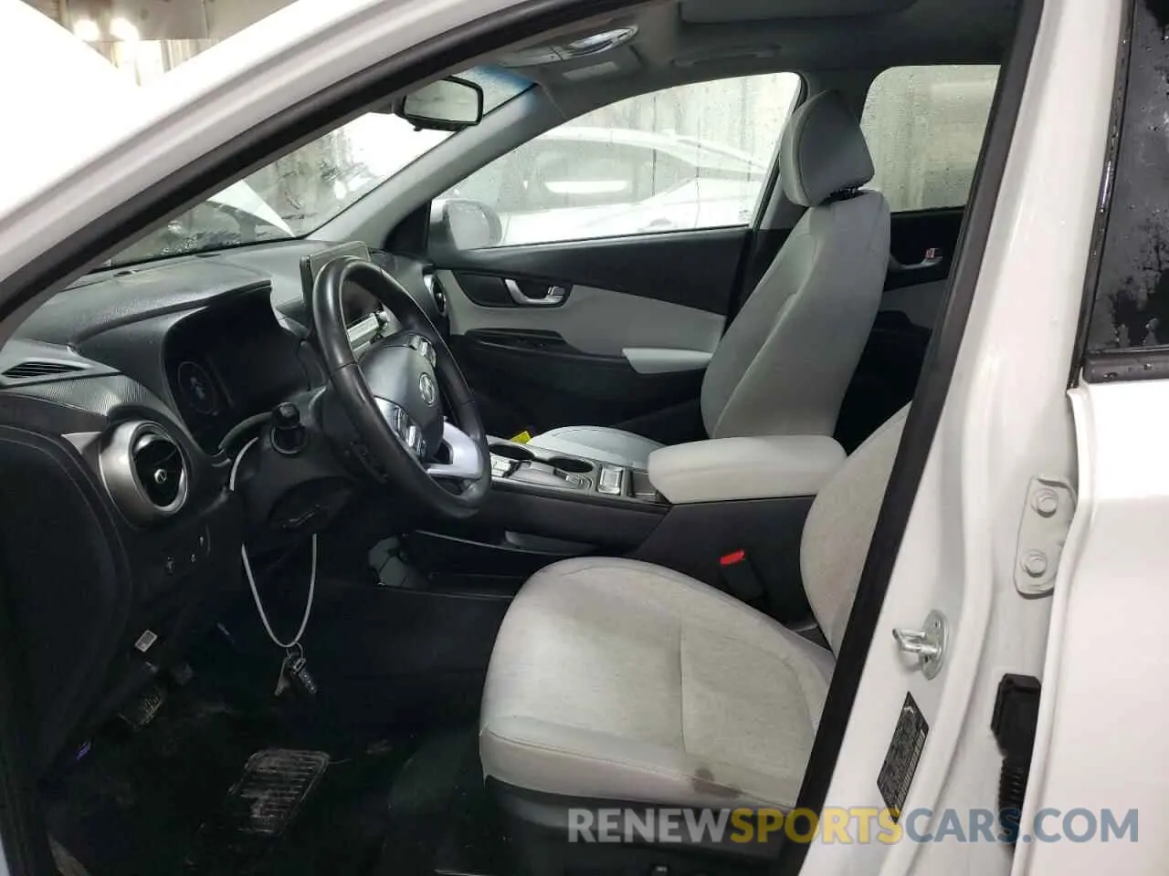 7 Photograph of a damaged car KM8K33AG5PU183410 HYUNDAI KONA 2023