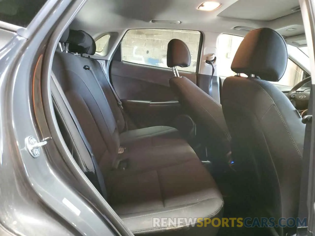 11 Photograph of a damaged car KM8K3CAB1PU983870 HYUNDAI KONA 2023
