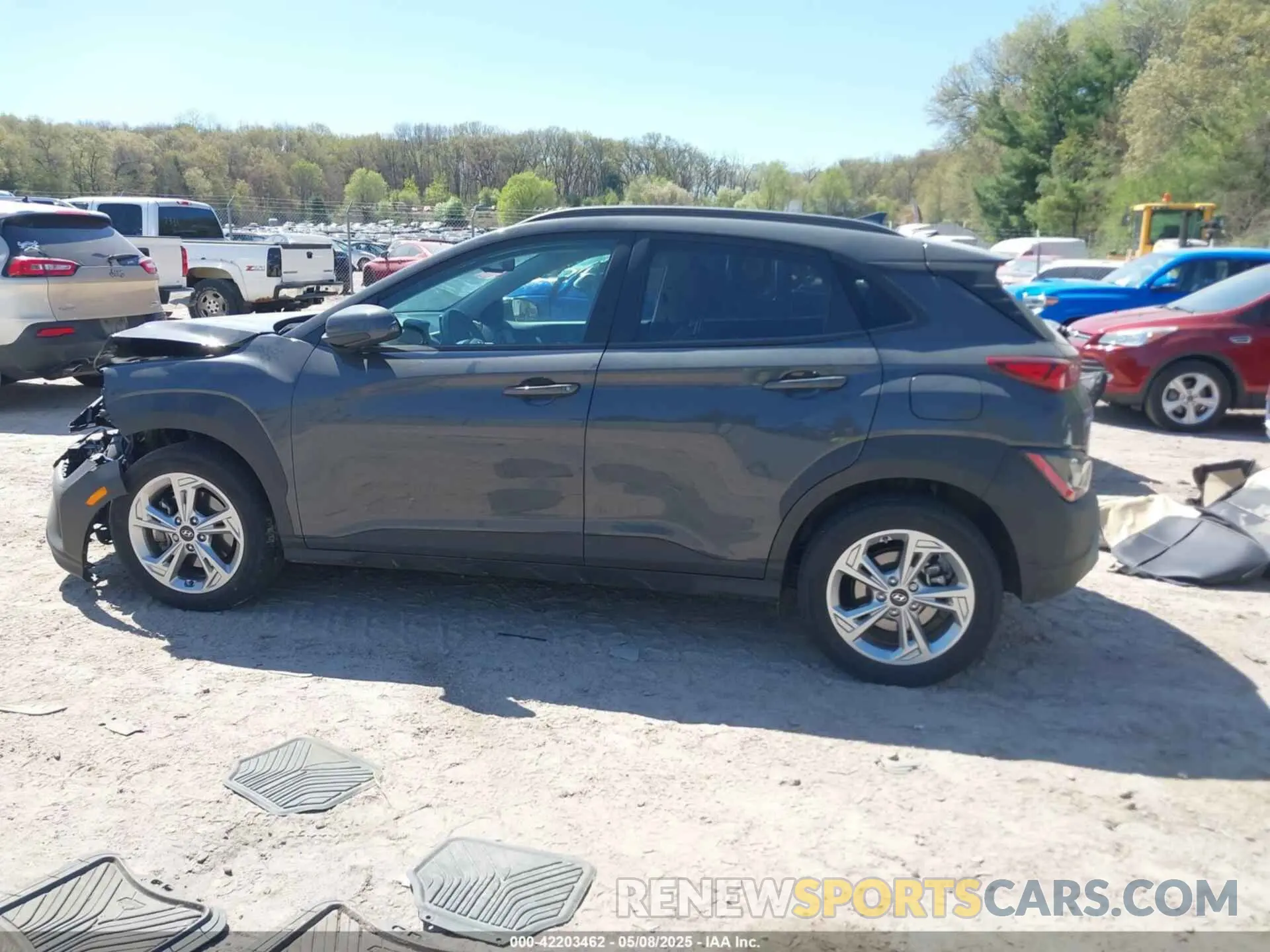 14 Photograph of a damaged car KM8K3CAB2PU019214 HYUNDAI KONA 2023