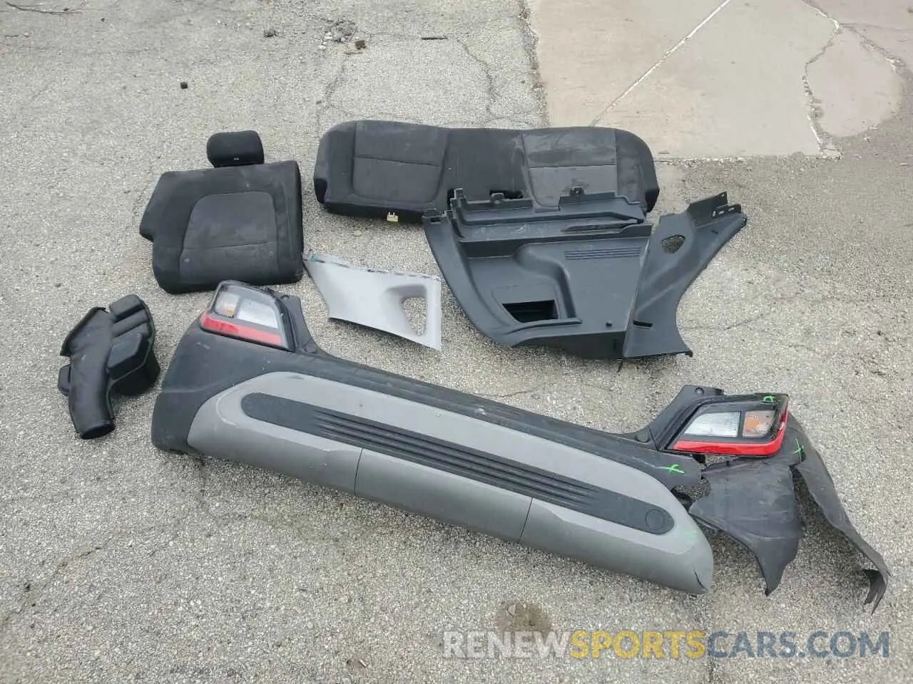 12 Photograph of a damaged car KM8K3CAB3PU974667 HYUNDAI KONA 2023