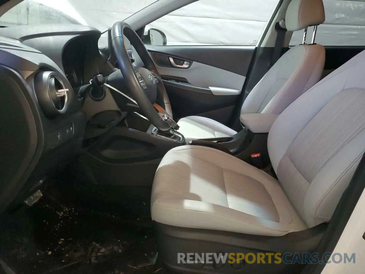 7 Photograph of a damaged car KM8K3CAB5PU971804 HYUNDAI KONA 2023
