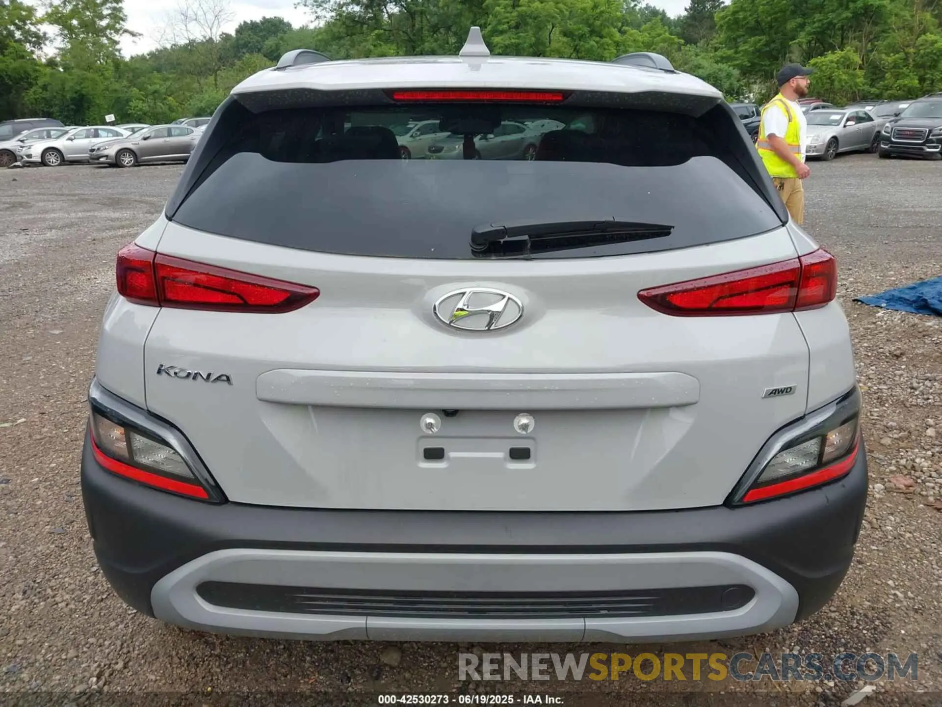 16 Photograph of a damaged car KM8K3CAB6PU025145 HYUNDAI KONA 2023