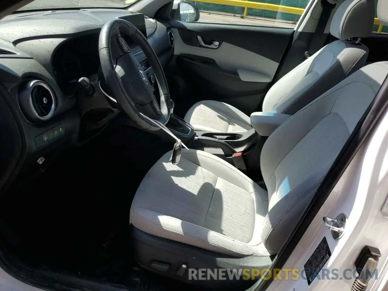 7 Photograph of a damaged car KM8K3CAB7PU929571 HYUNDAI KONA 2023