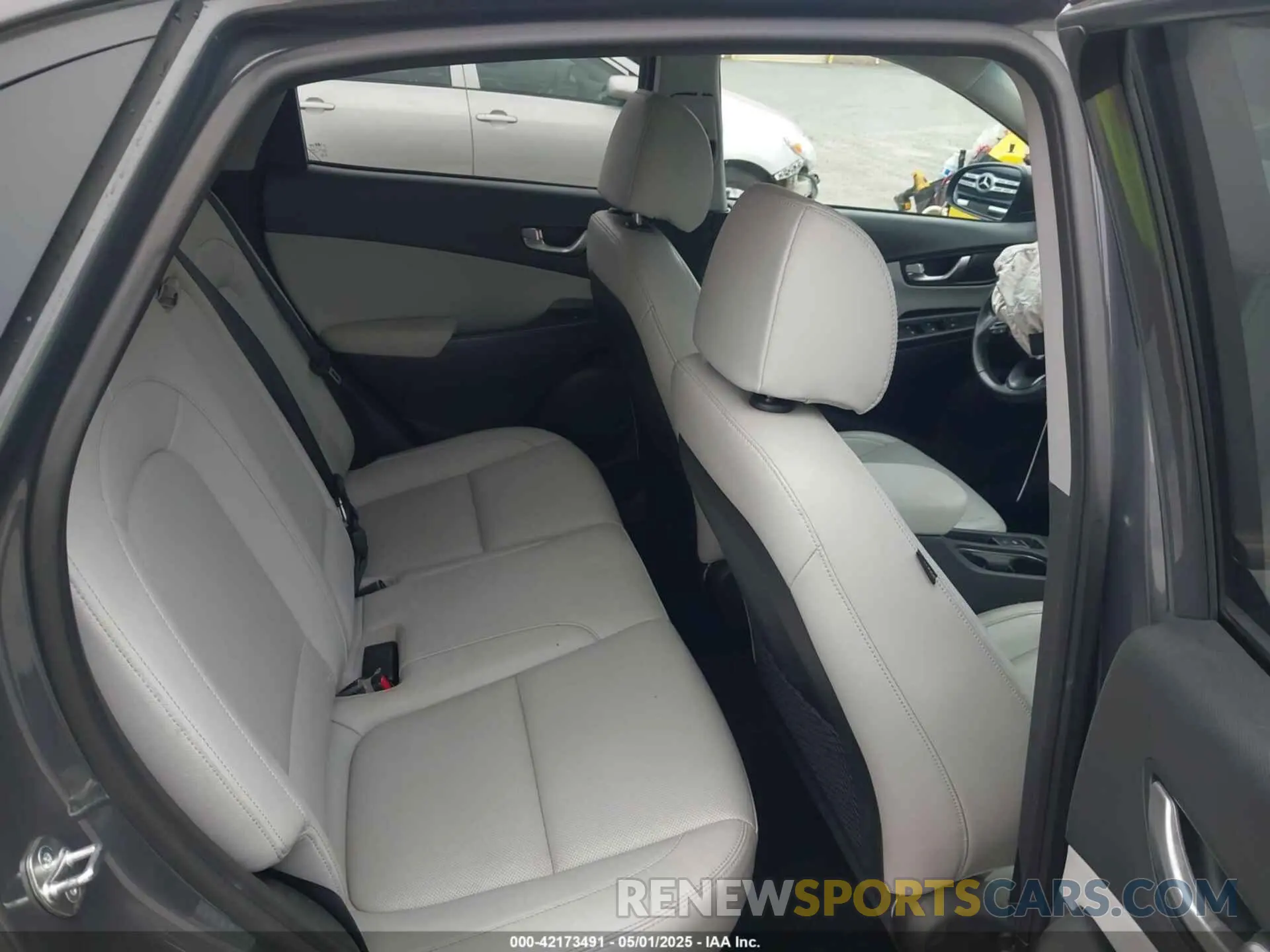 8 Photograph of a damaged car KM8K53A30PU011096 HYUNDAI KONA 2023