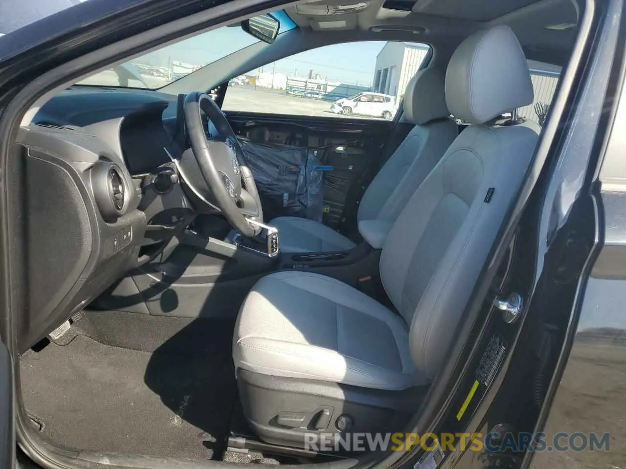 7 Photograph of a damaged car KM8K53A3XPU954368 HYUNDAI KONA 2023