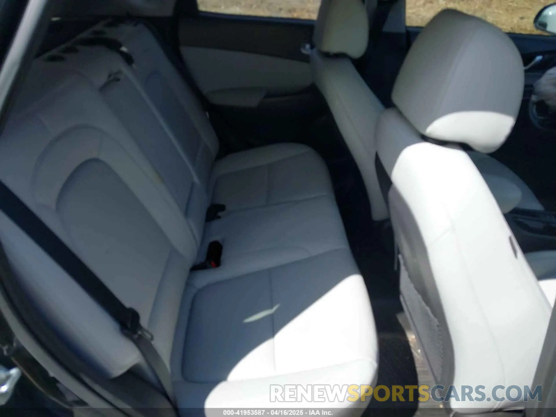 8 Photograph of a damaged car KM8K5CA31PU933876 HYUNDAI KONA 2023