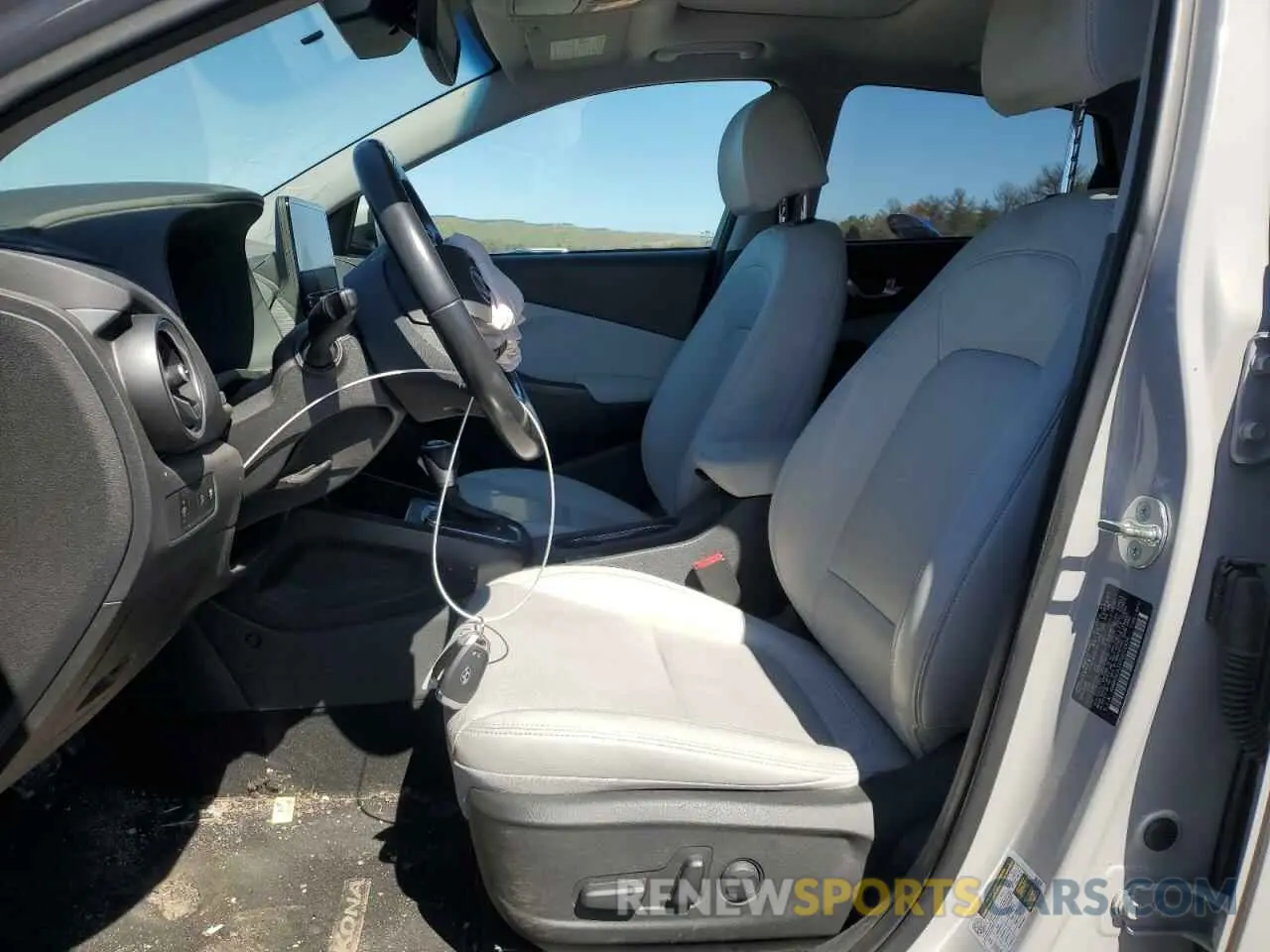 7 Photograph of a damaged car KM8K5CA34PU010436 HYUNDAI KONA 2023