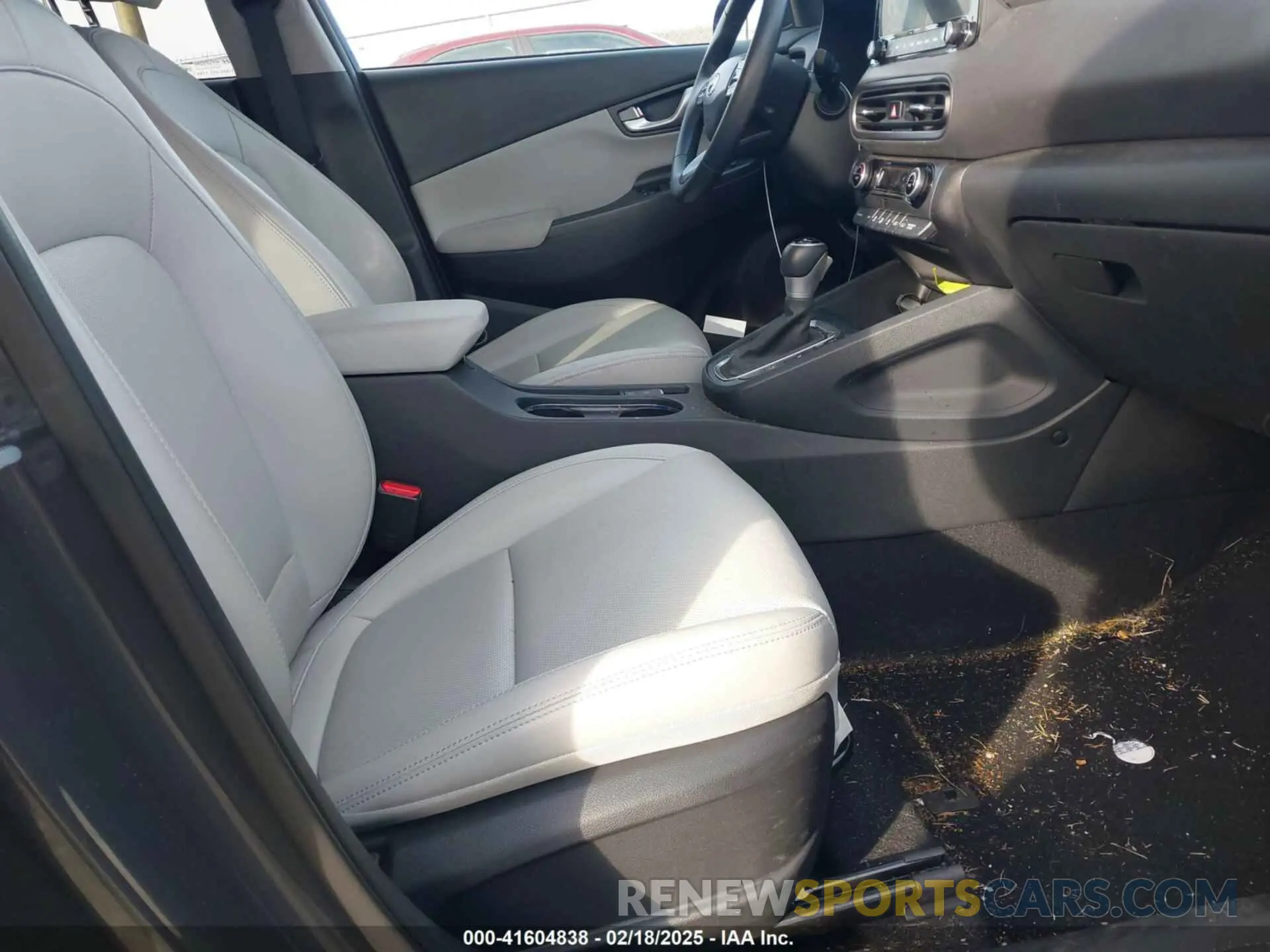 5 Photograph of a damaged car KM8K5CA38PU052253 HYUNDAI KONA 2023