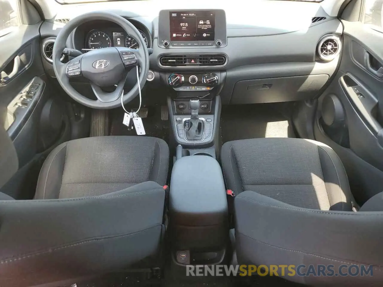 8 Photograph of a damaged car KM8K62AB0PU049250 HYUNDAI KONA 2023