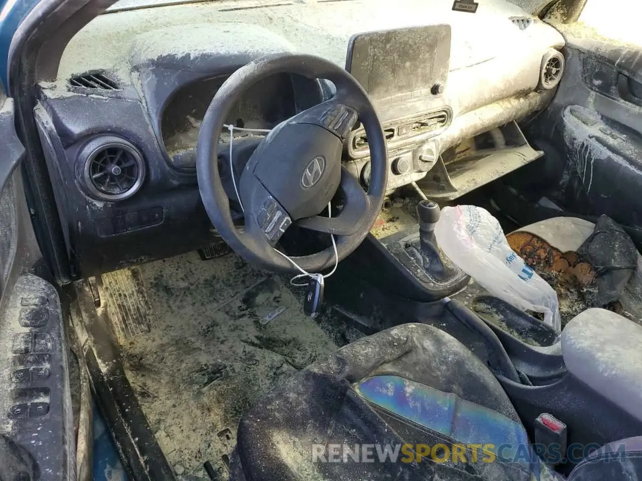 8 Photograph of a damaged car KM8K62AB0PU981299 HYUNDAI KONA 2023
