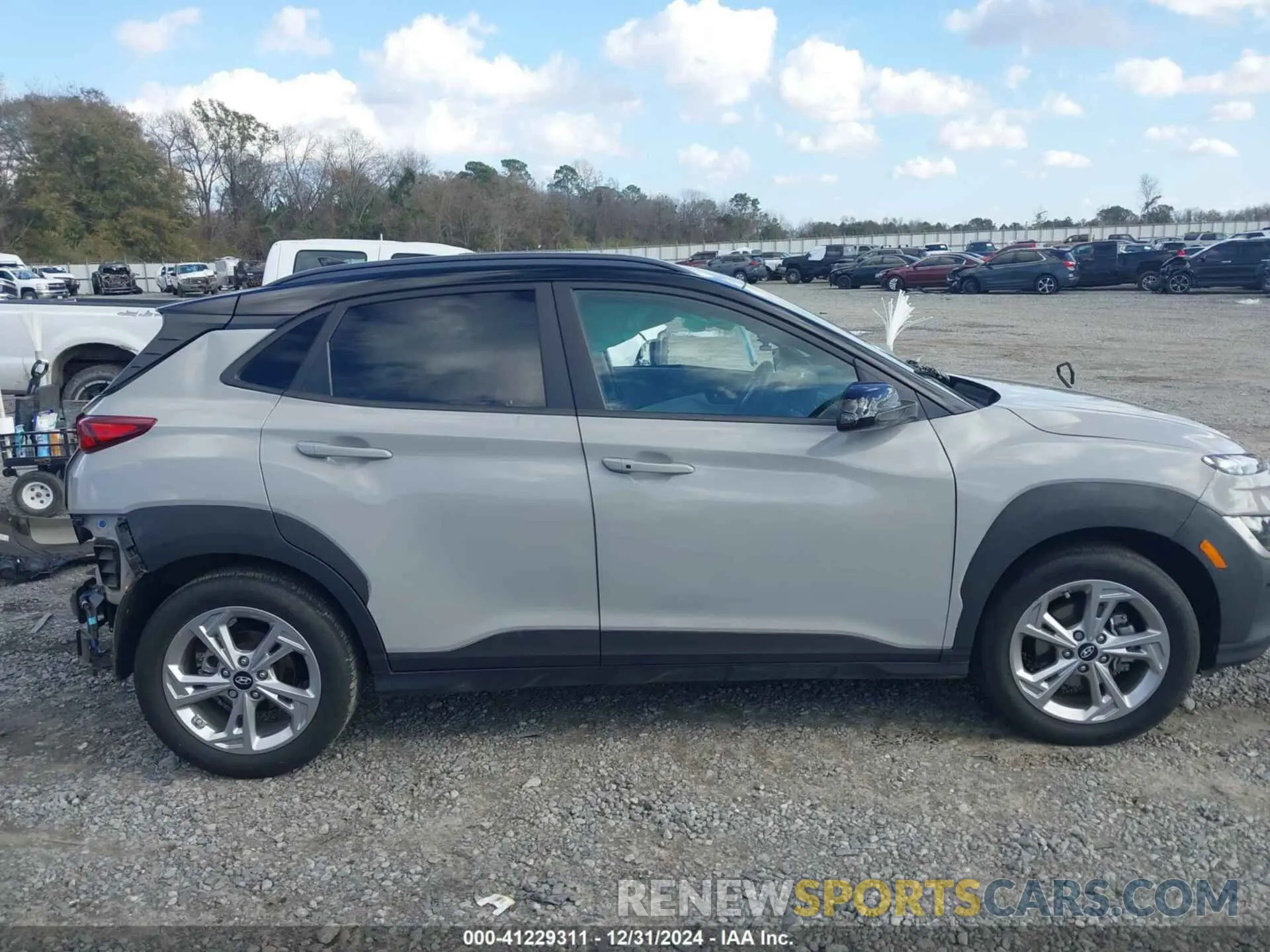 13 Photograph of a damaged car KM8K62AB2PU935487 HYUNDAI KONA 2023