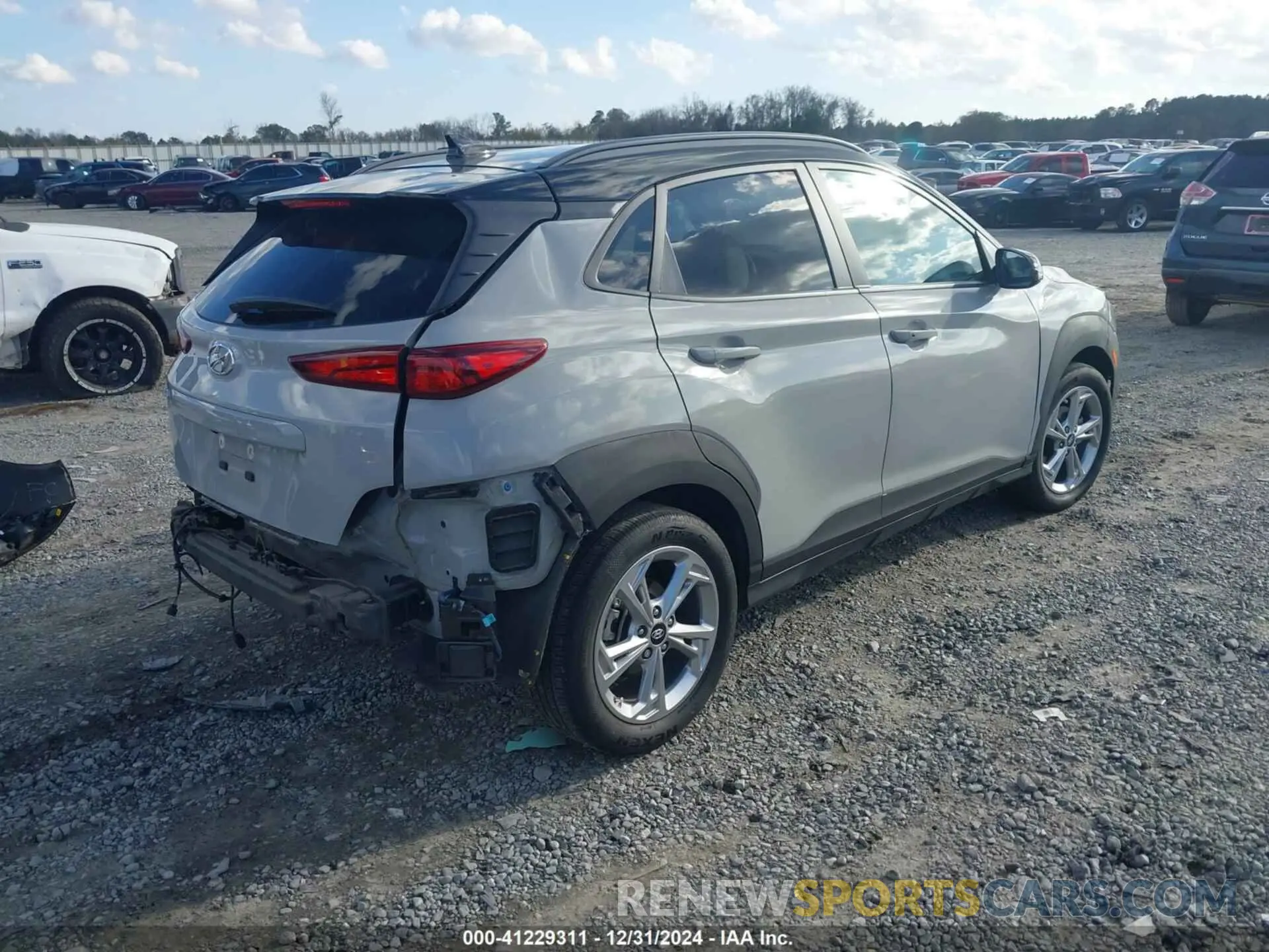 4 Photograph of a damaged car KM8K62AB2PU935487 HYUNDAI KONA 2023