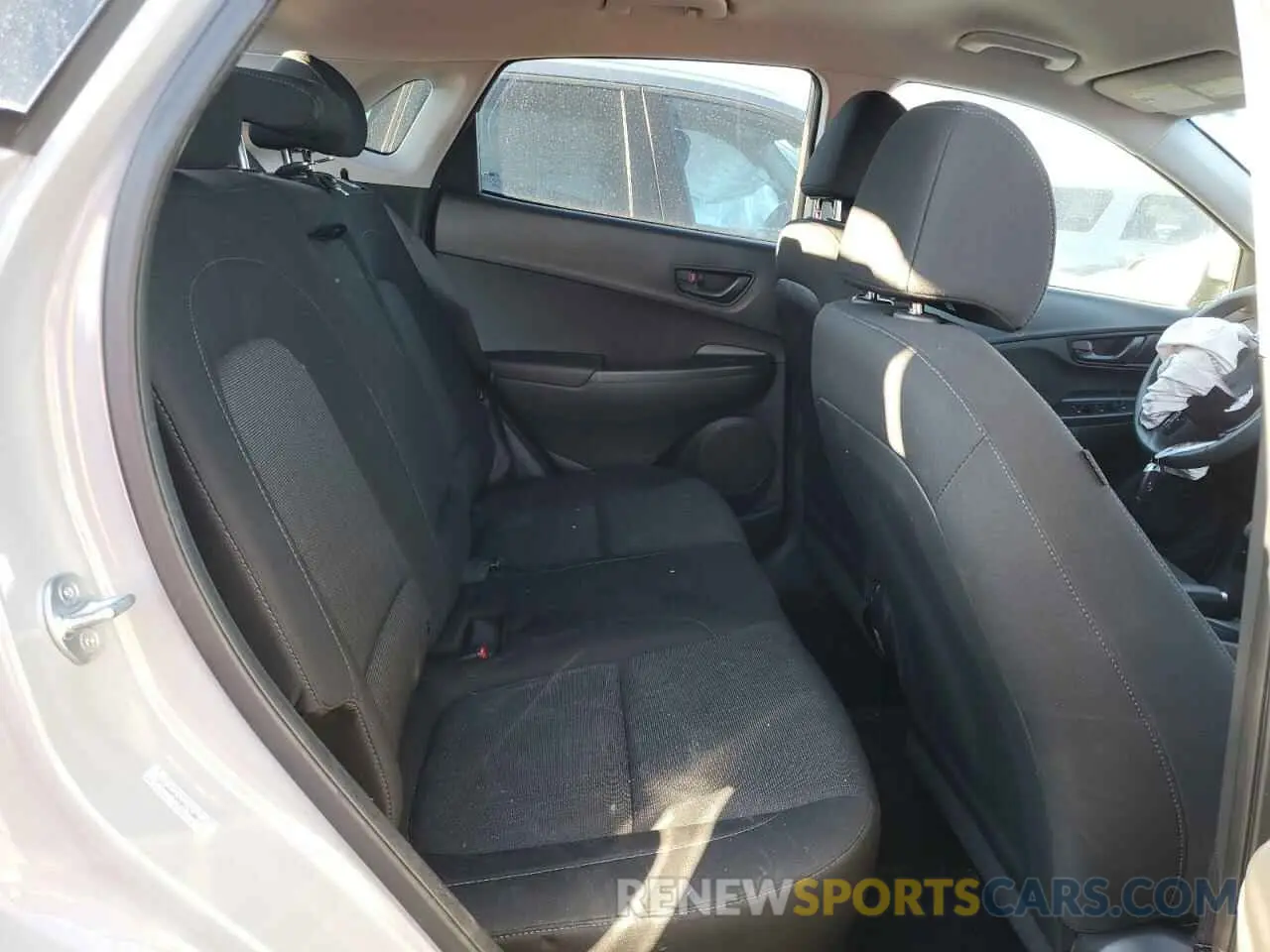 10 Photograph of a damaged car KM8K62AB4PU048327 HYUNDAI KONA 2023