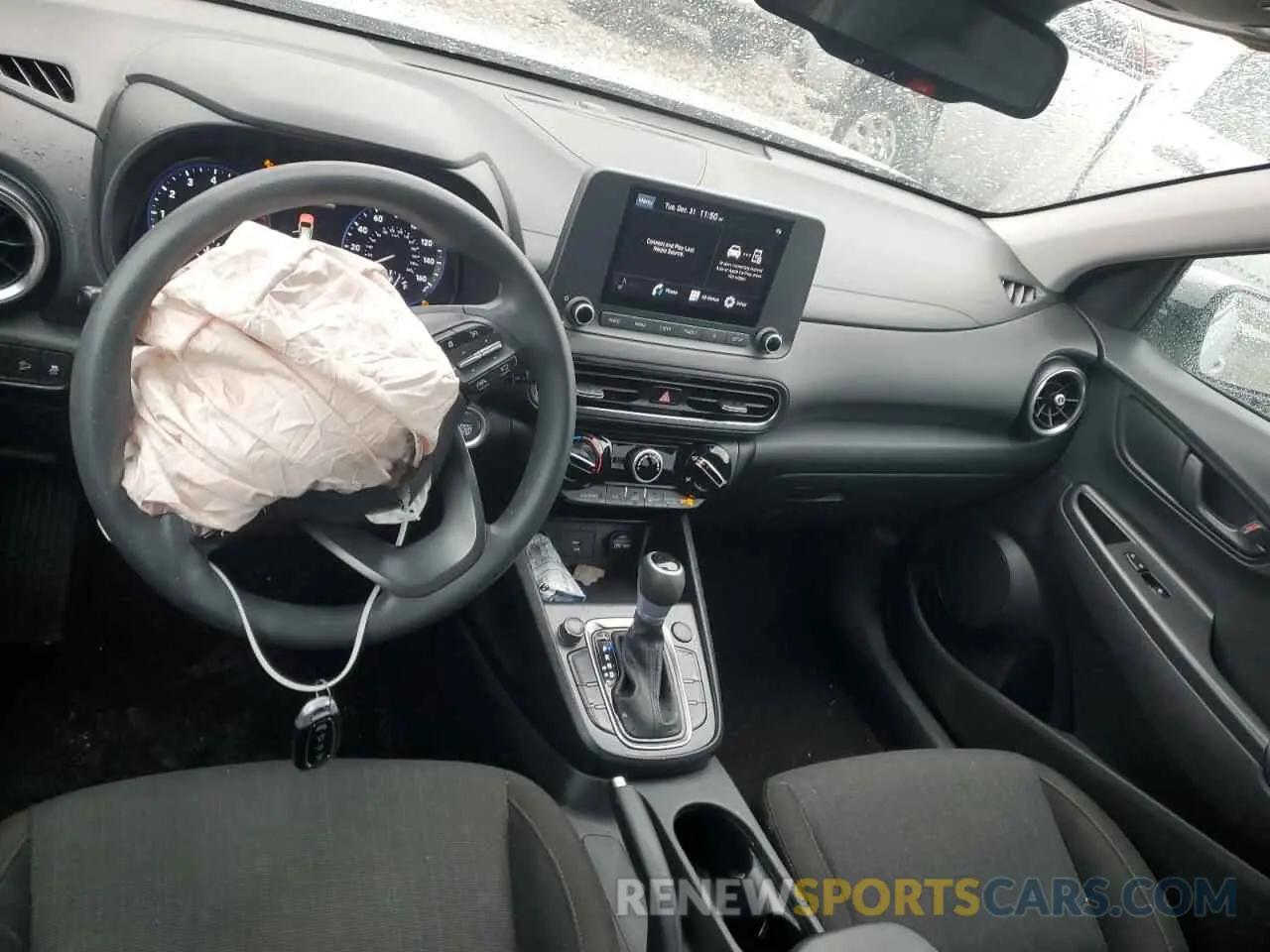 8 Photograph of a damaged car KM8K62AB4PU048327 HYUNDAI KONA 2023