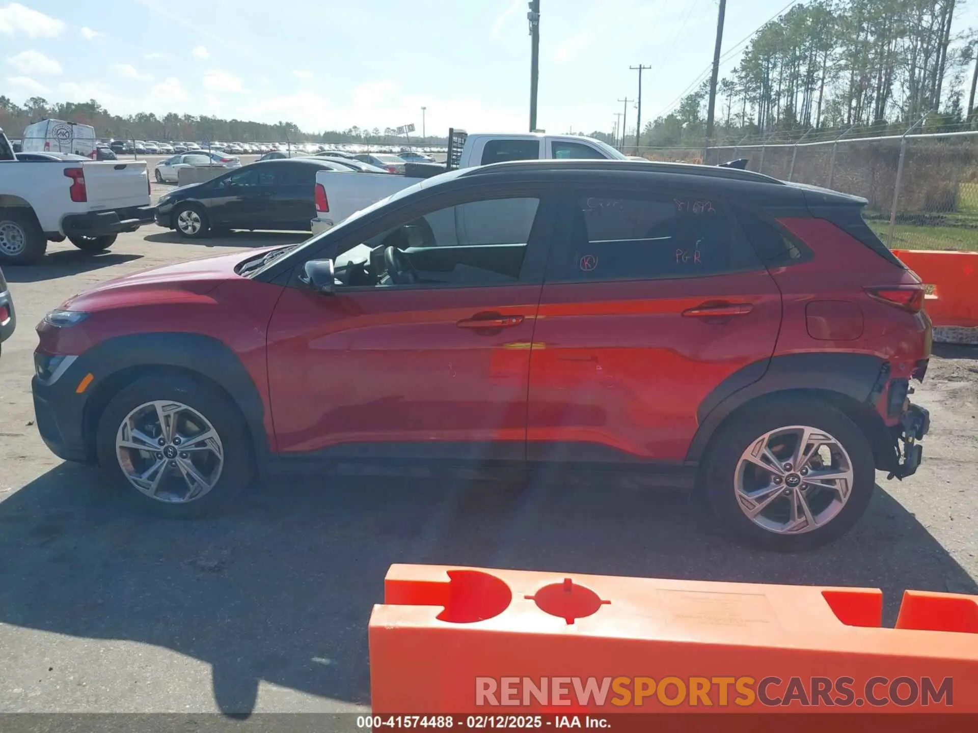 14 Photograph of a damaged car KM8K62AB5PU933328 HYUNDAI KONA 2023