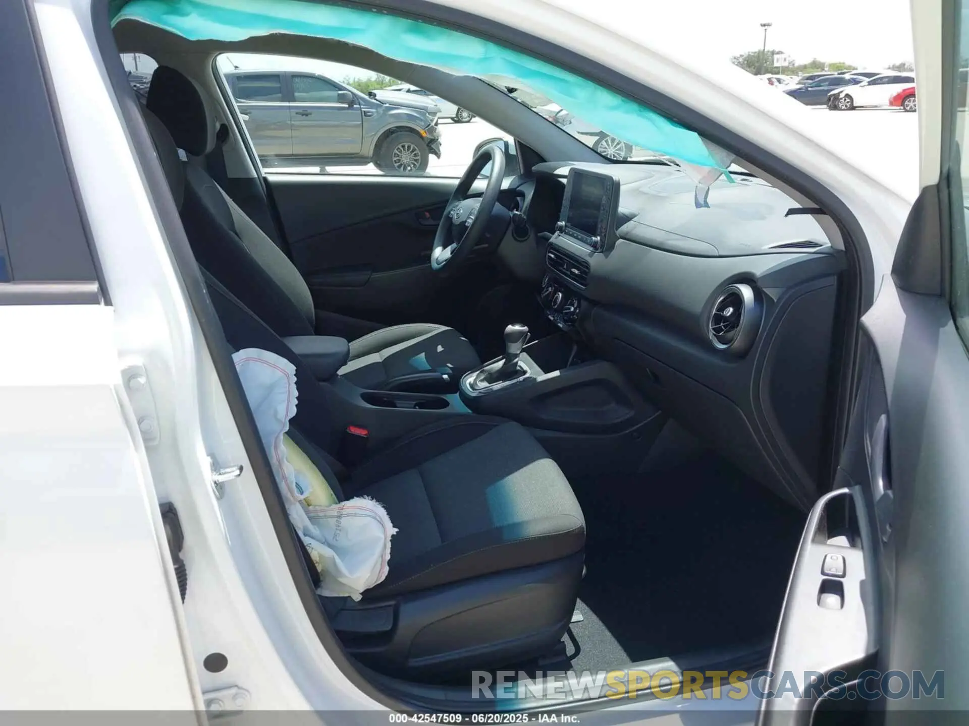 5 Photograph of a damaged car KM8K62AB6PU017029 HYUNDAI KONA 2023