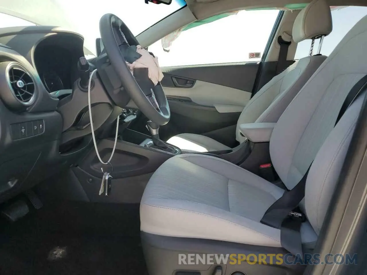 7 Photograph of a damaged car KM8K62AB6PU027964 HYUNDAI KONA 2023