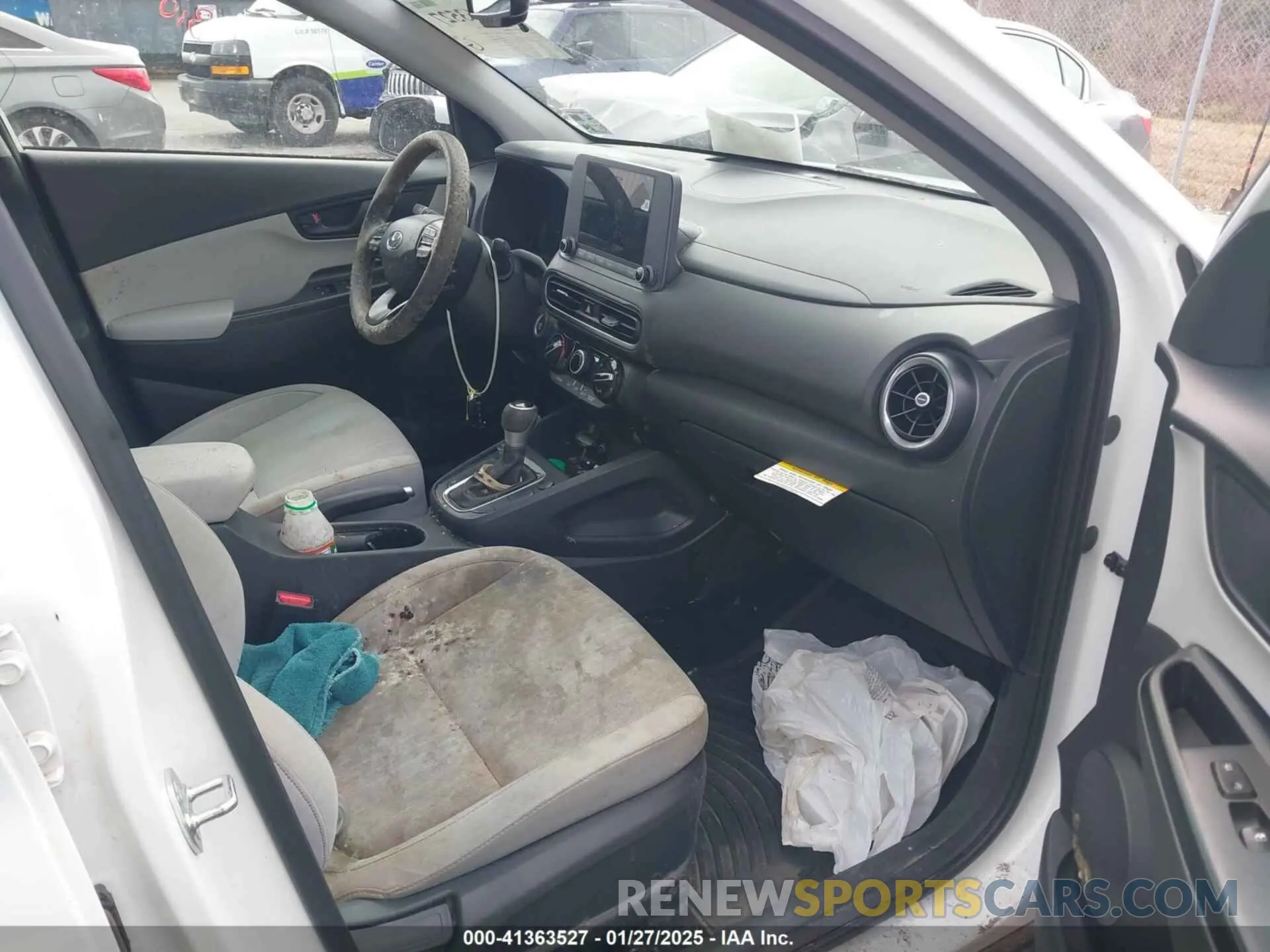 5 Photograph of a damaged car KM8K62AB6PU040648 HYUNDAI KONA 2023